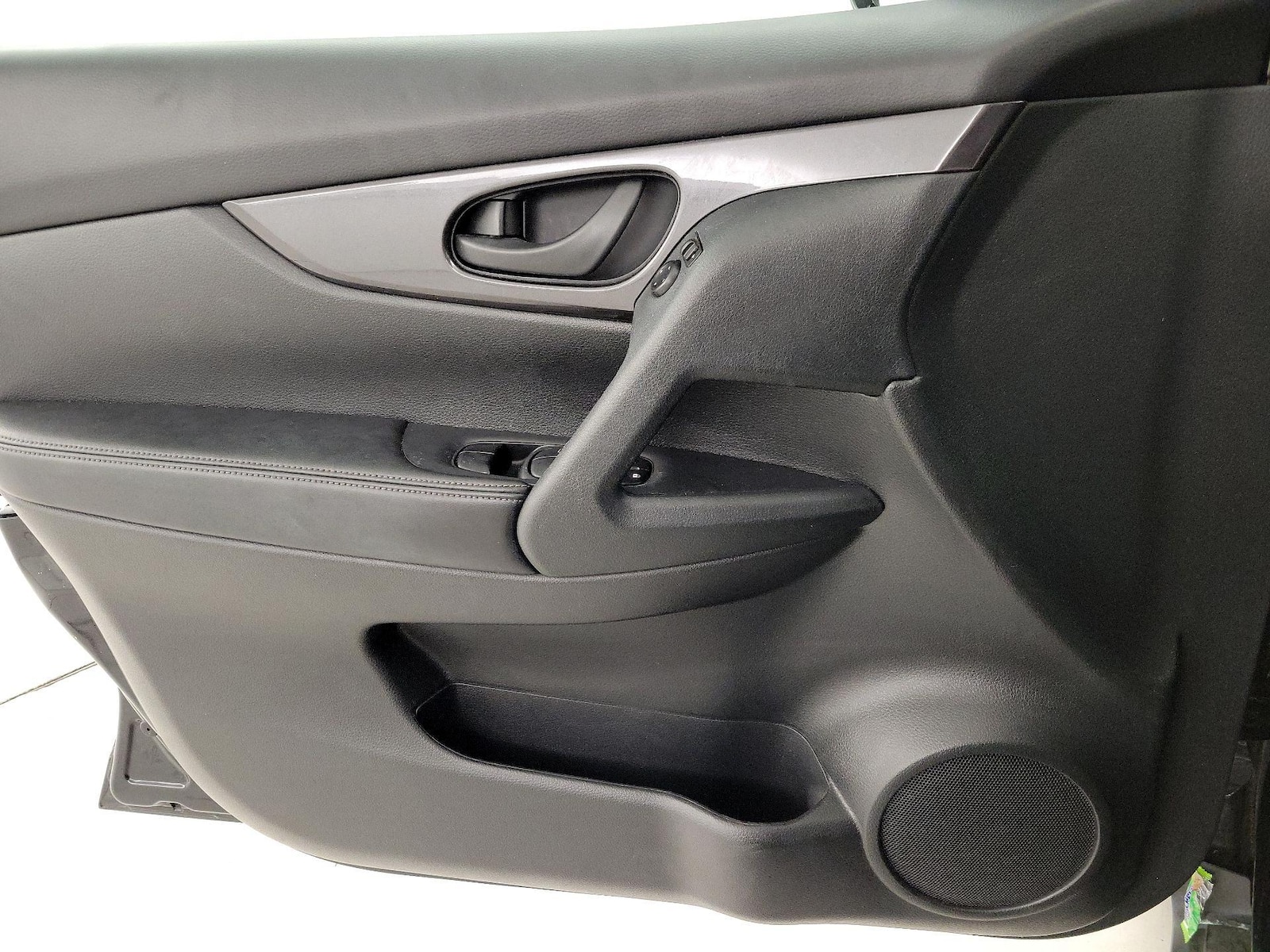 2020 Nissan Rogue S - Photo 13