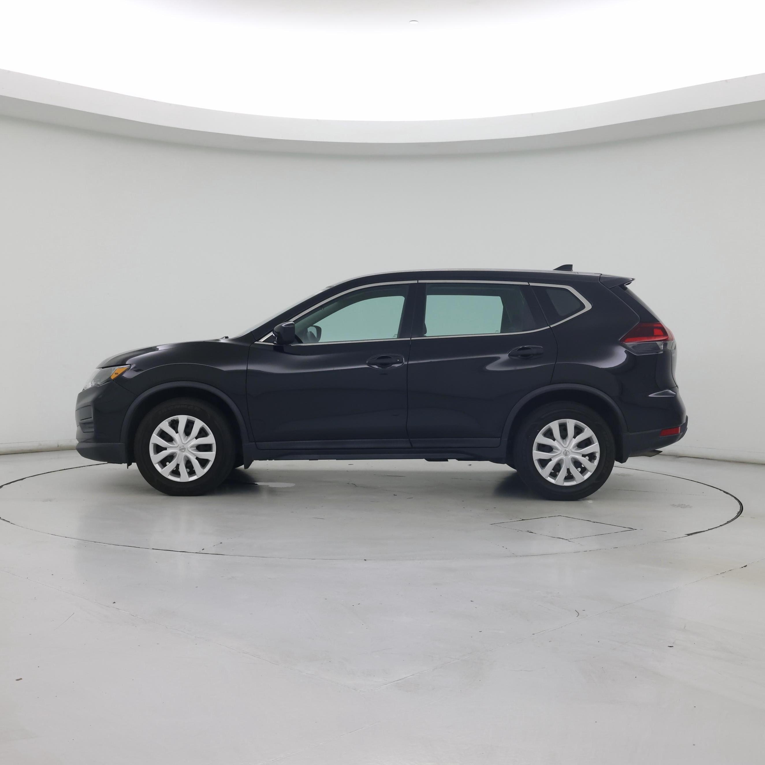 Thumbnail: 2020 Nissan Rogue - 3