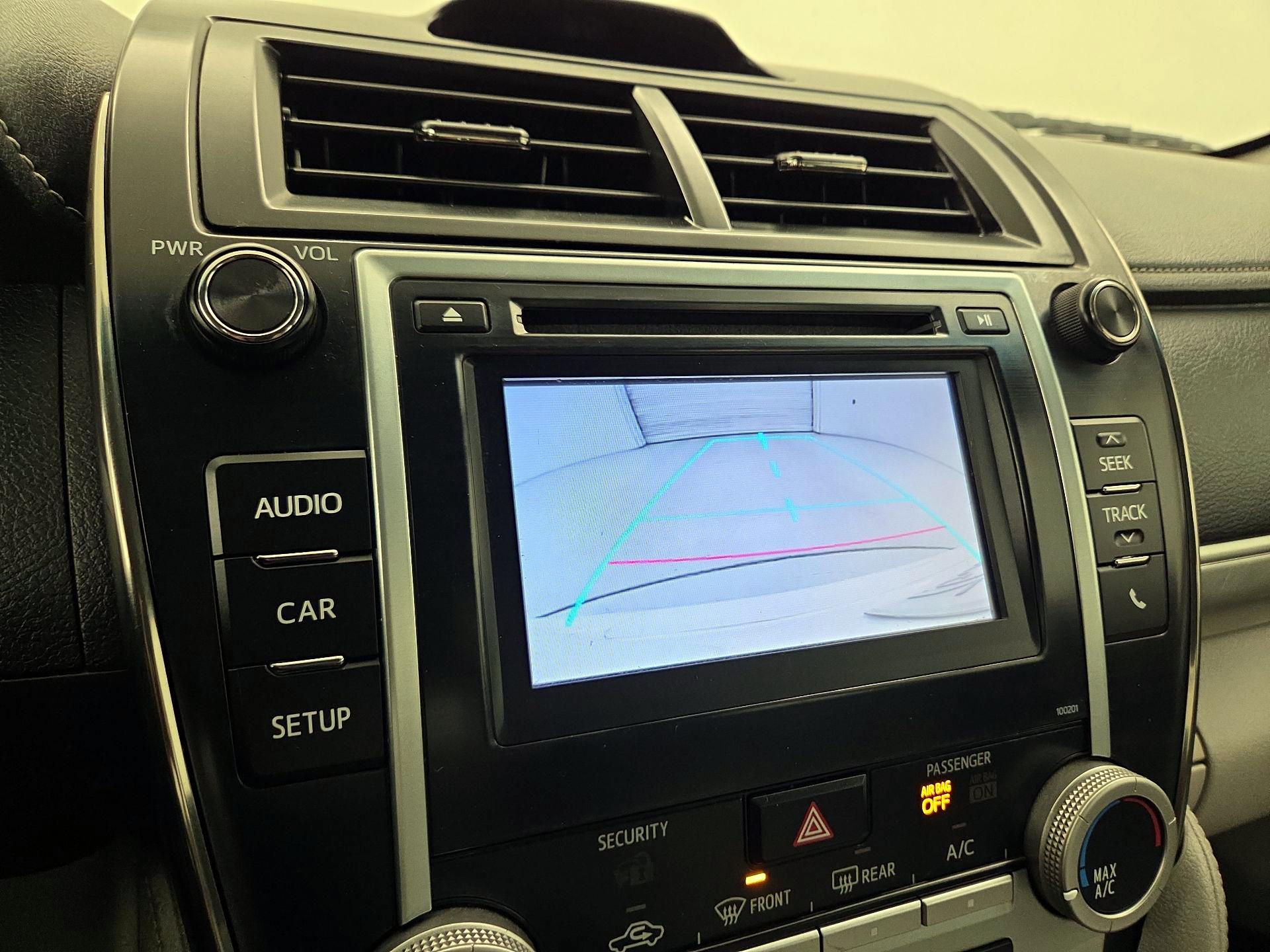 Thumbnail: 2014 Toyota Camry - 14