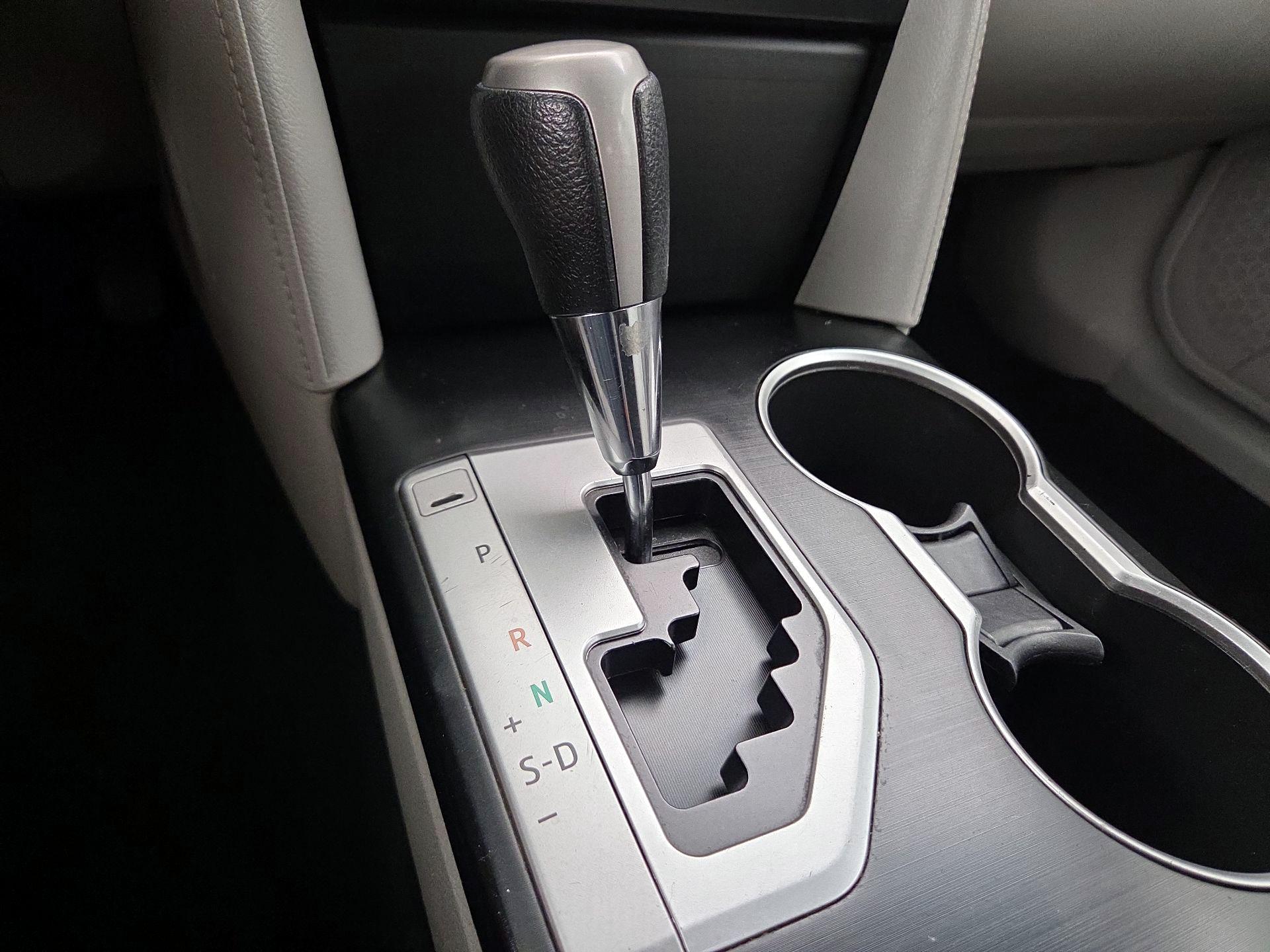 Thumbnail: 2014 Toyota Camry - 17