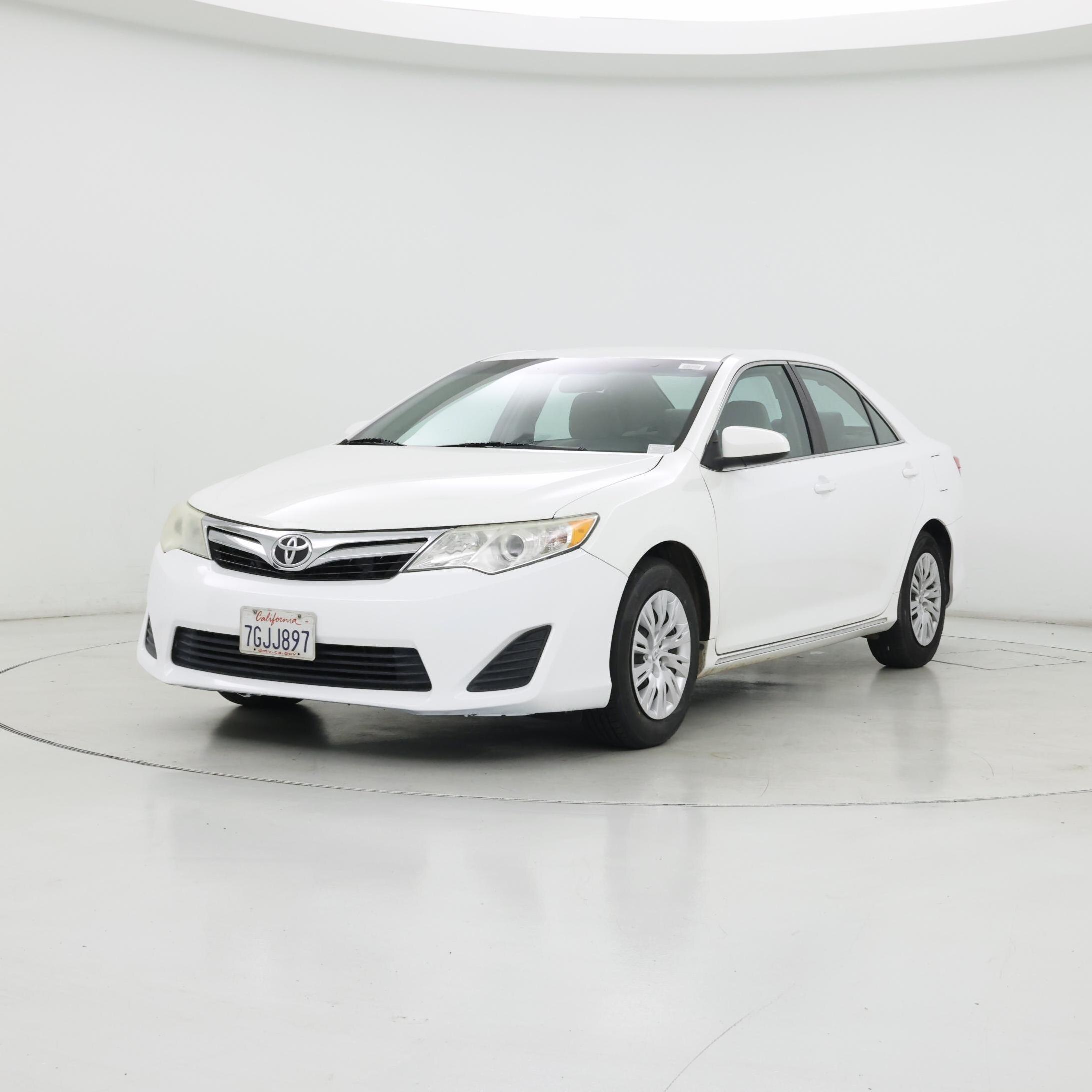 Thumbnail: 2014 Toyota Camry - 4