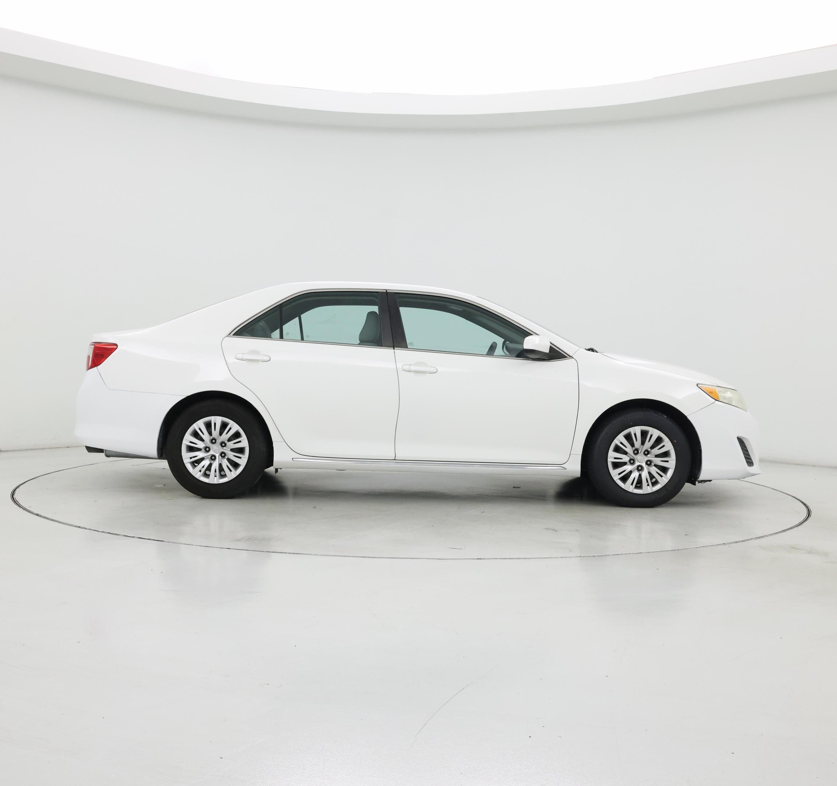 Thumbnail: 2014 Toyota Camry - 7