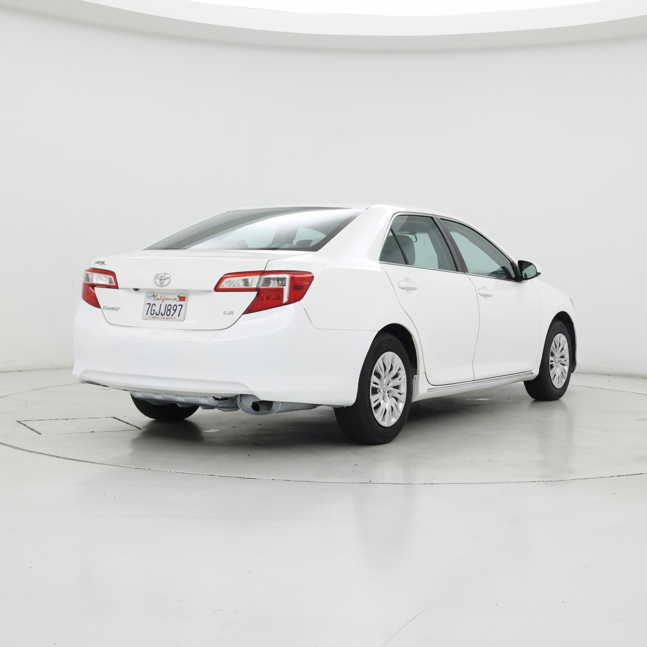 Thumbnail: 2014 Toyota Camry - 8