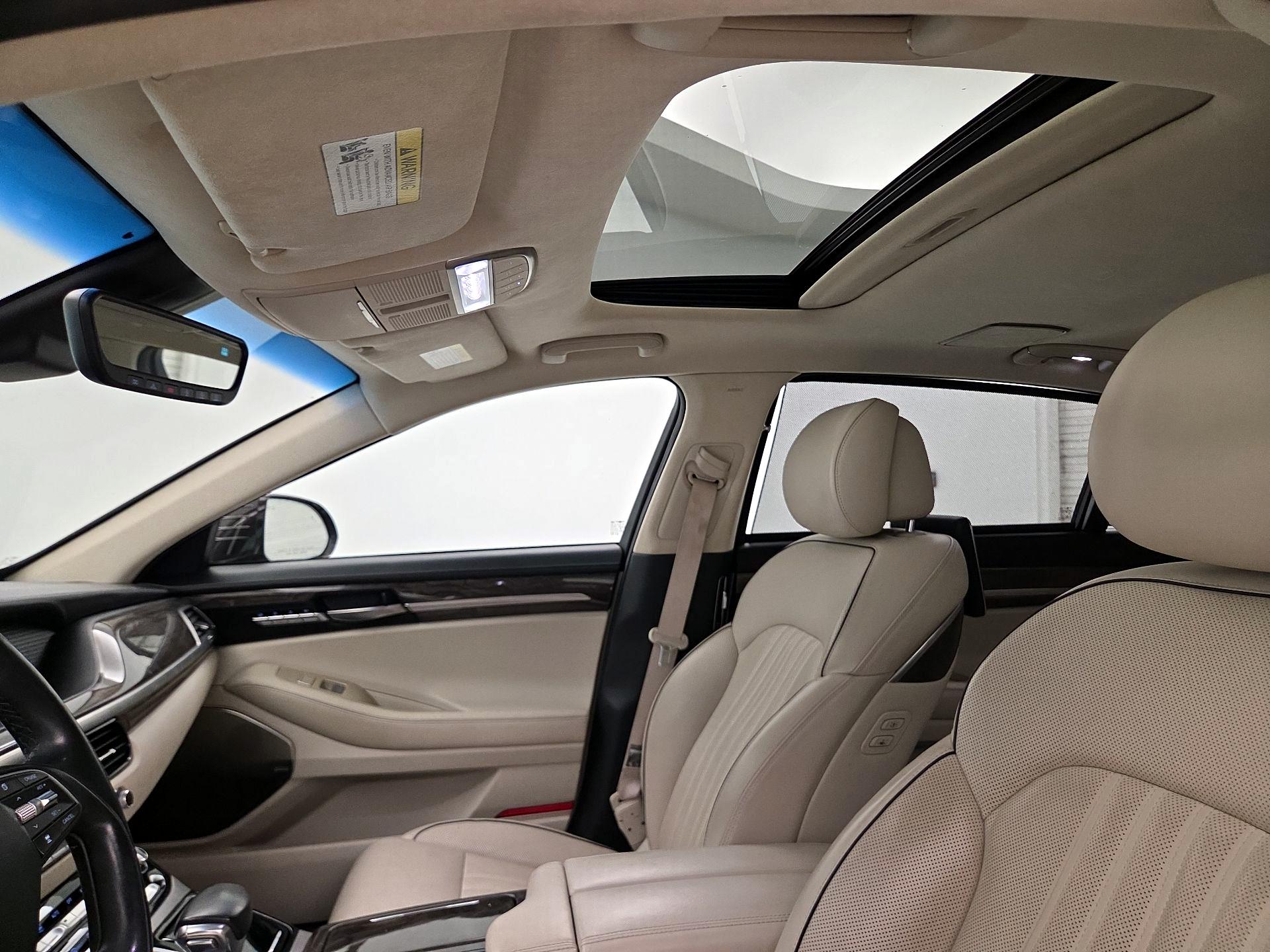 Thumbnail: 2019 Genesis G90 - 20