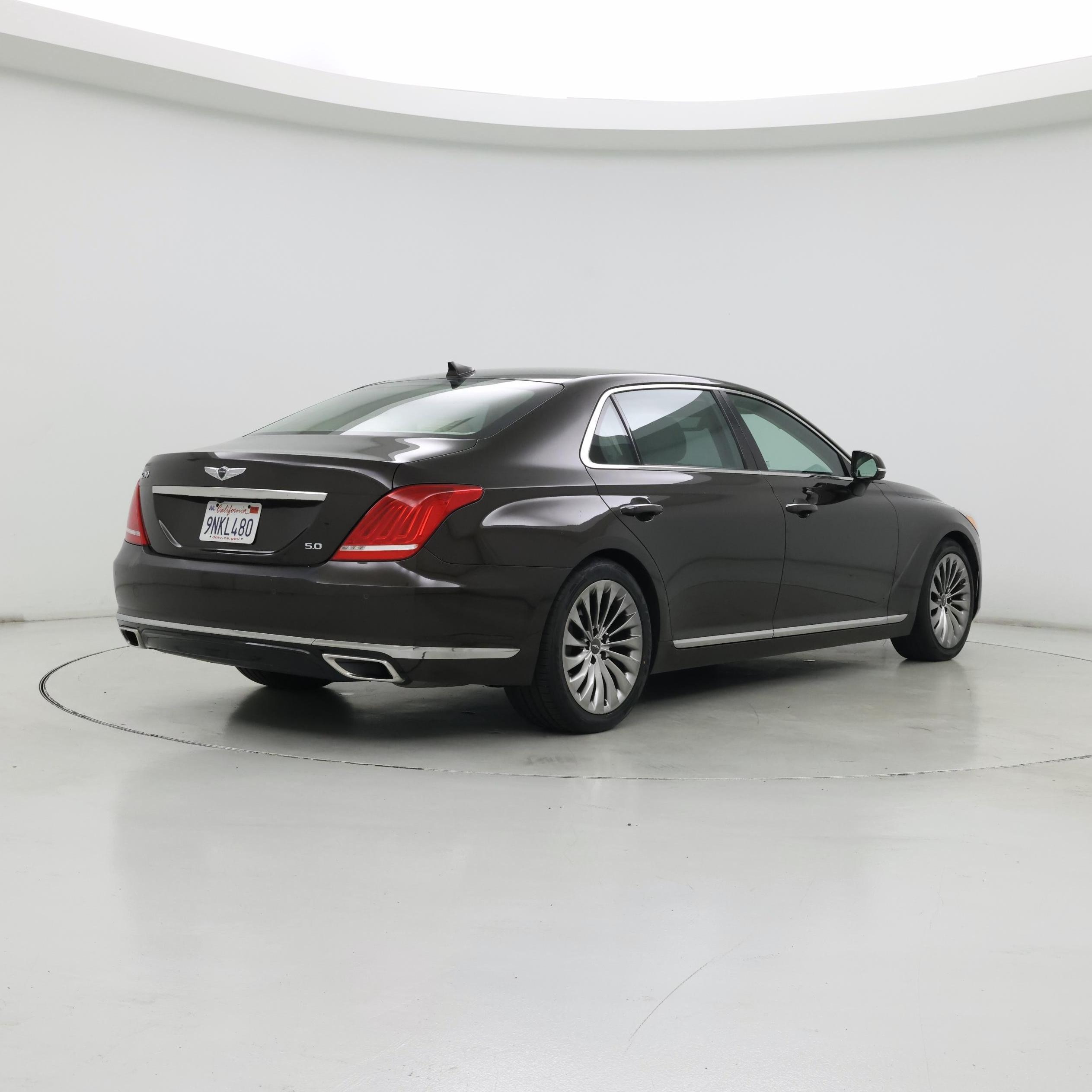 Thumbnail: 2019 Genesis G90 - 8
