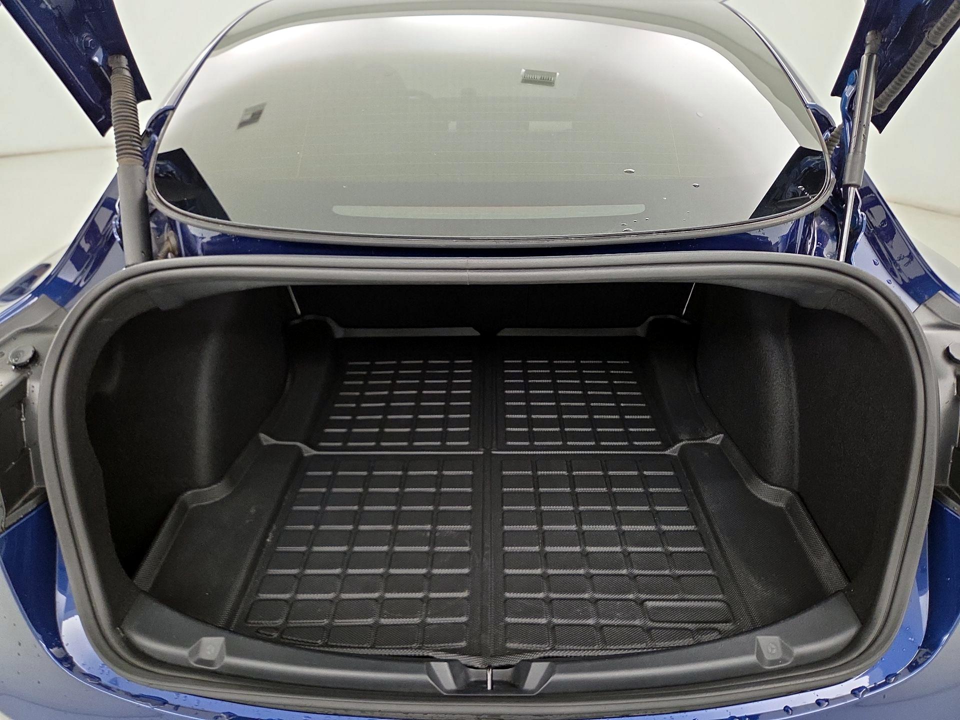 Thumbnail: 2023 Tesla Model 3 - 19