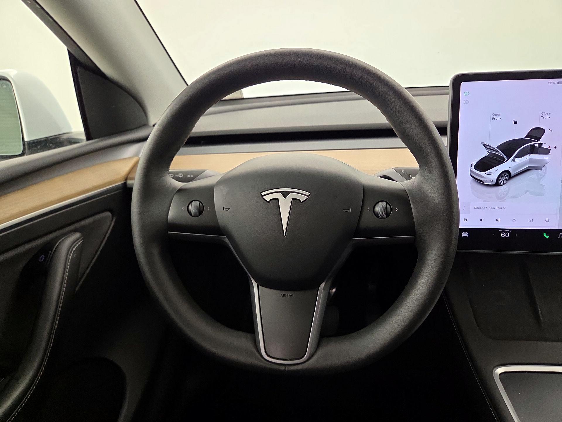 Thumbnail: 2023 Tesla Model Y - 10