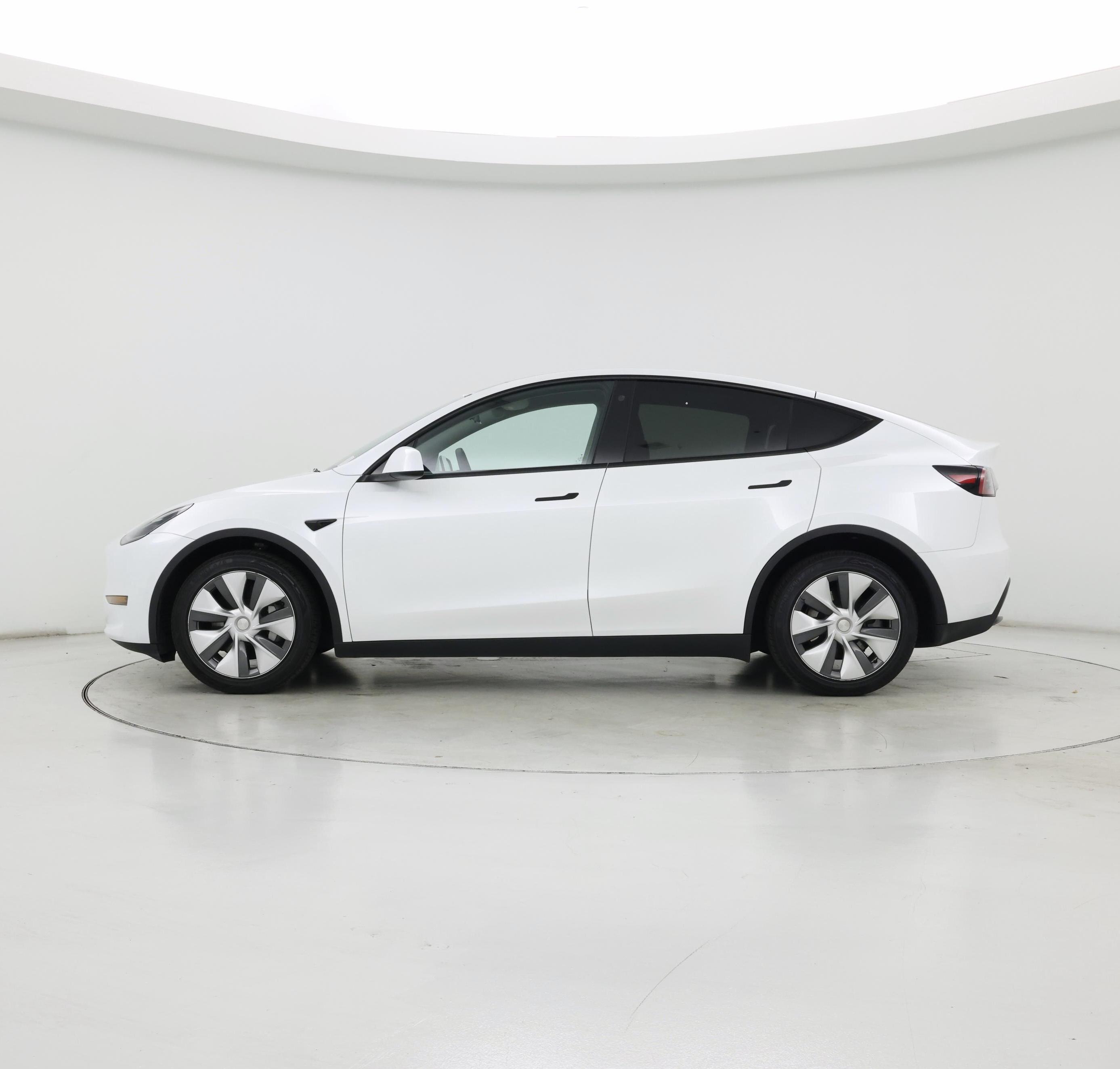 Thumbnail: 2023 Tesla Model Y - 3