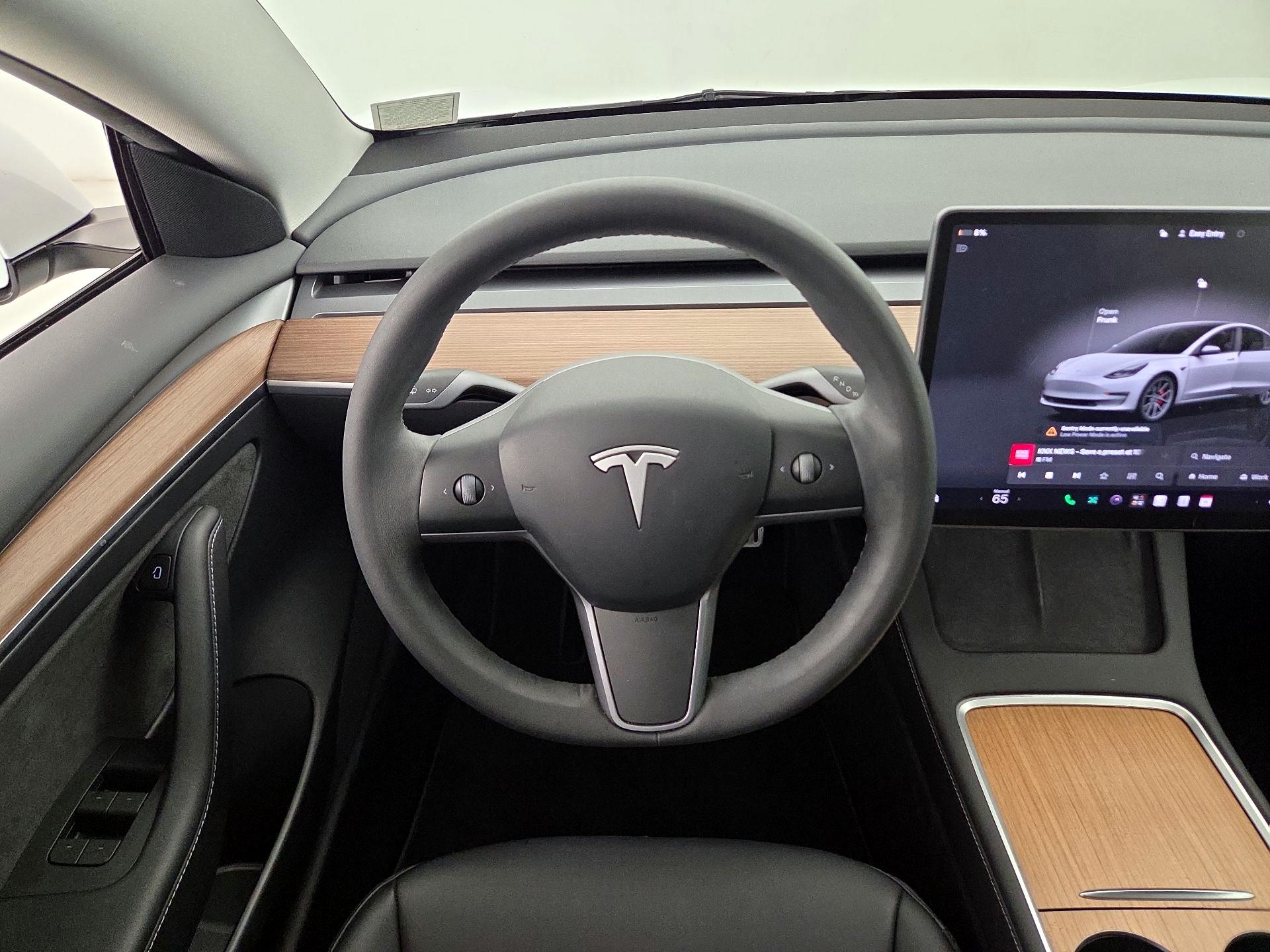 Thumbnail: 2023 Tesla Model 3 - 10