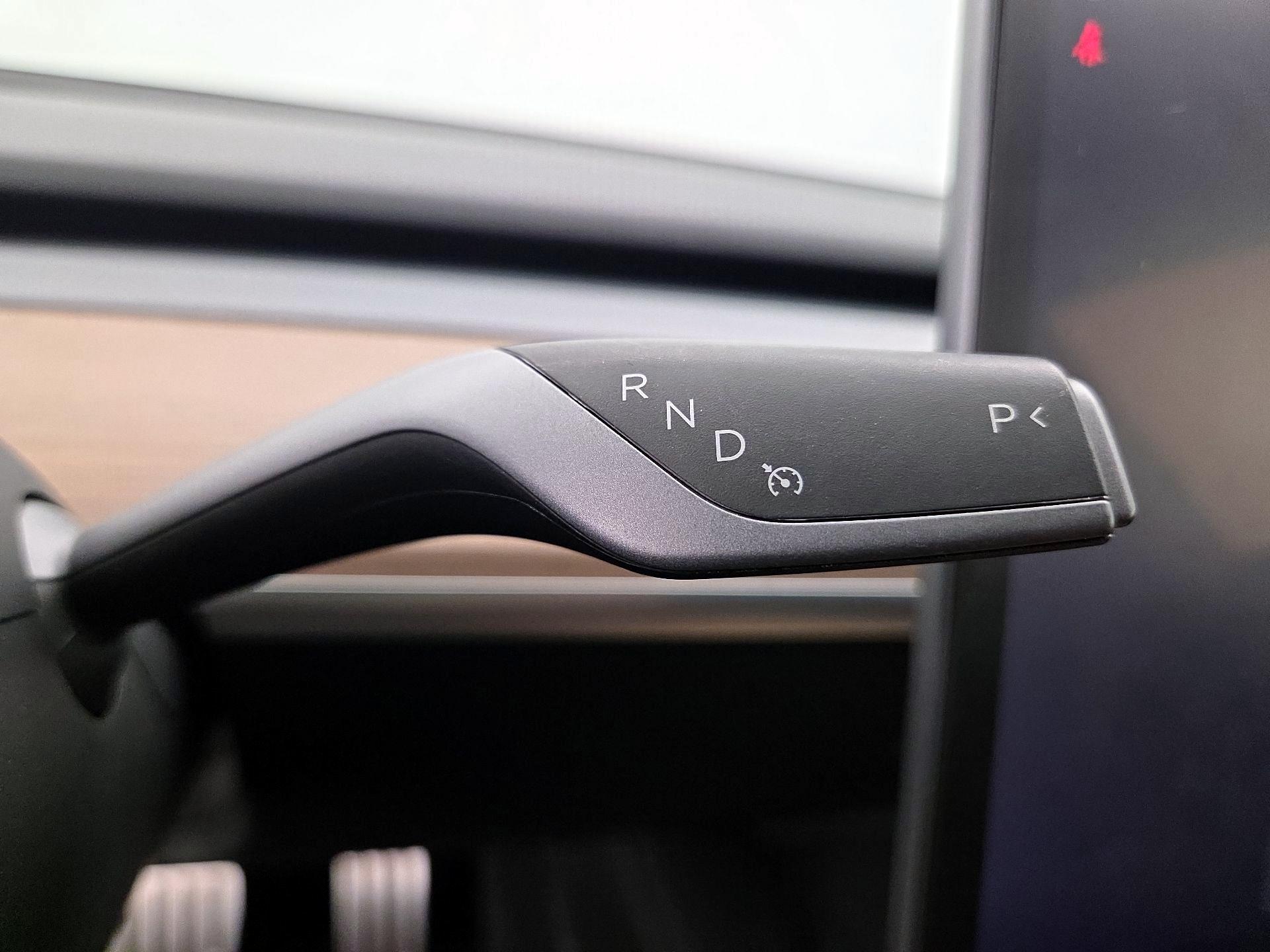 Thumbnail: 2023 Tesla Model 3 - 17