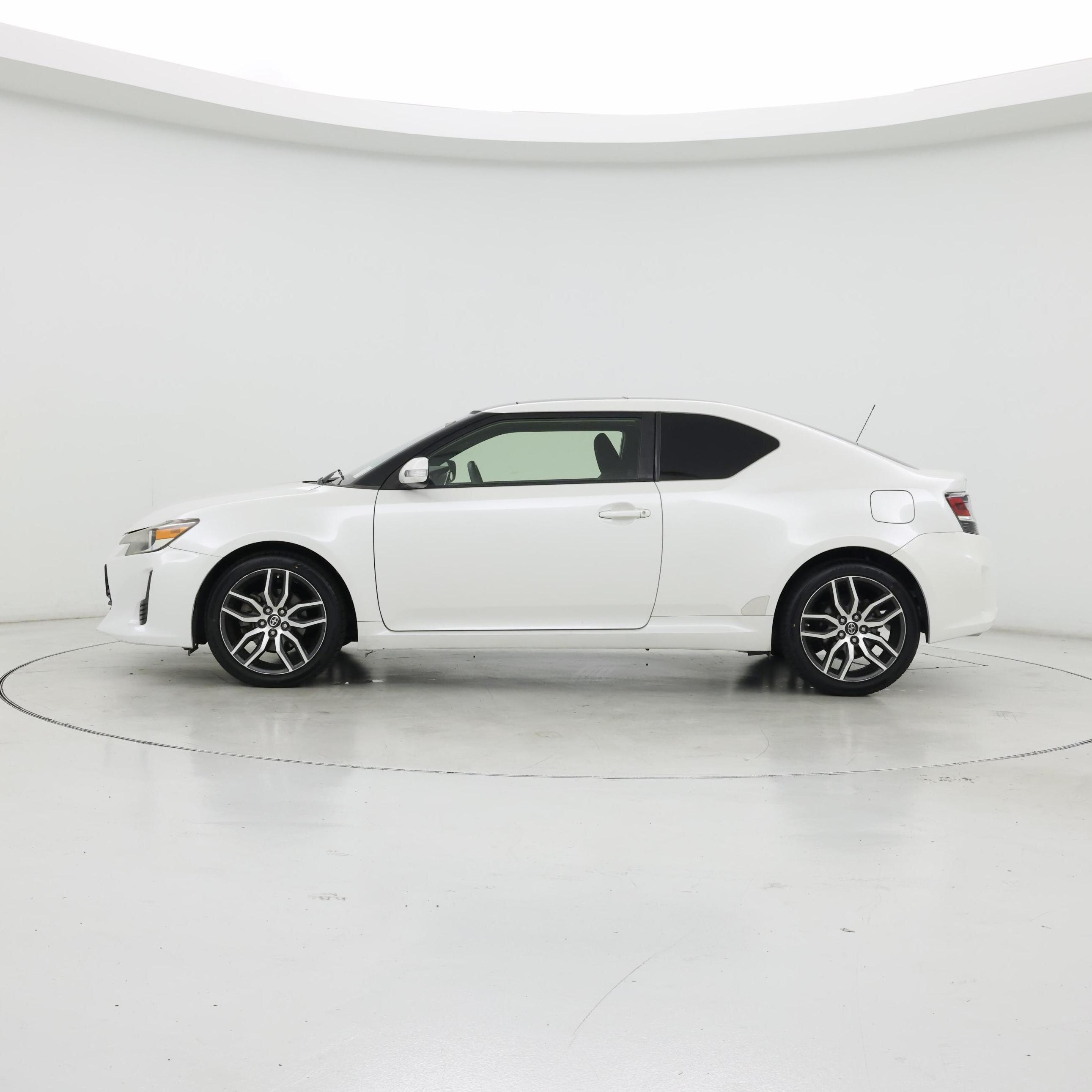 Thumbnail: 2015 Scion tC - 3