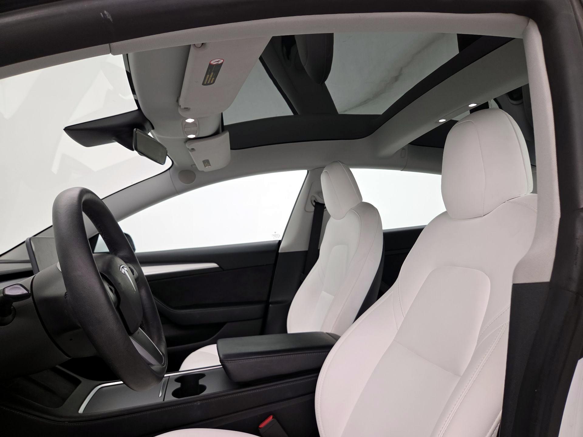 Thumbnail: 2021 Tesla Model 3 - 19