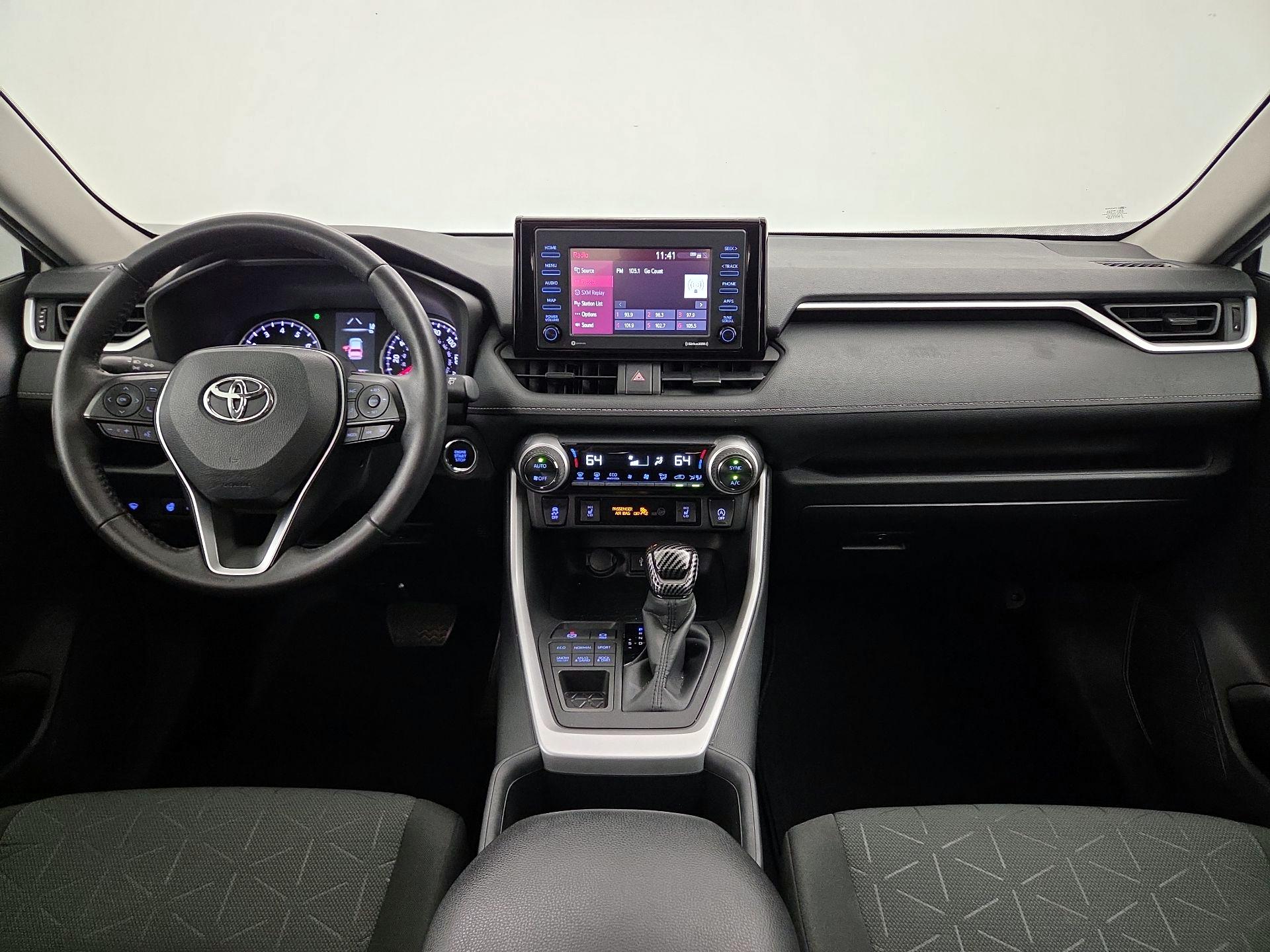 Thumbnail: 2022 Toyota RAV4 - 9