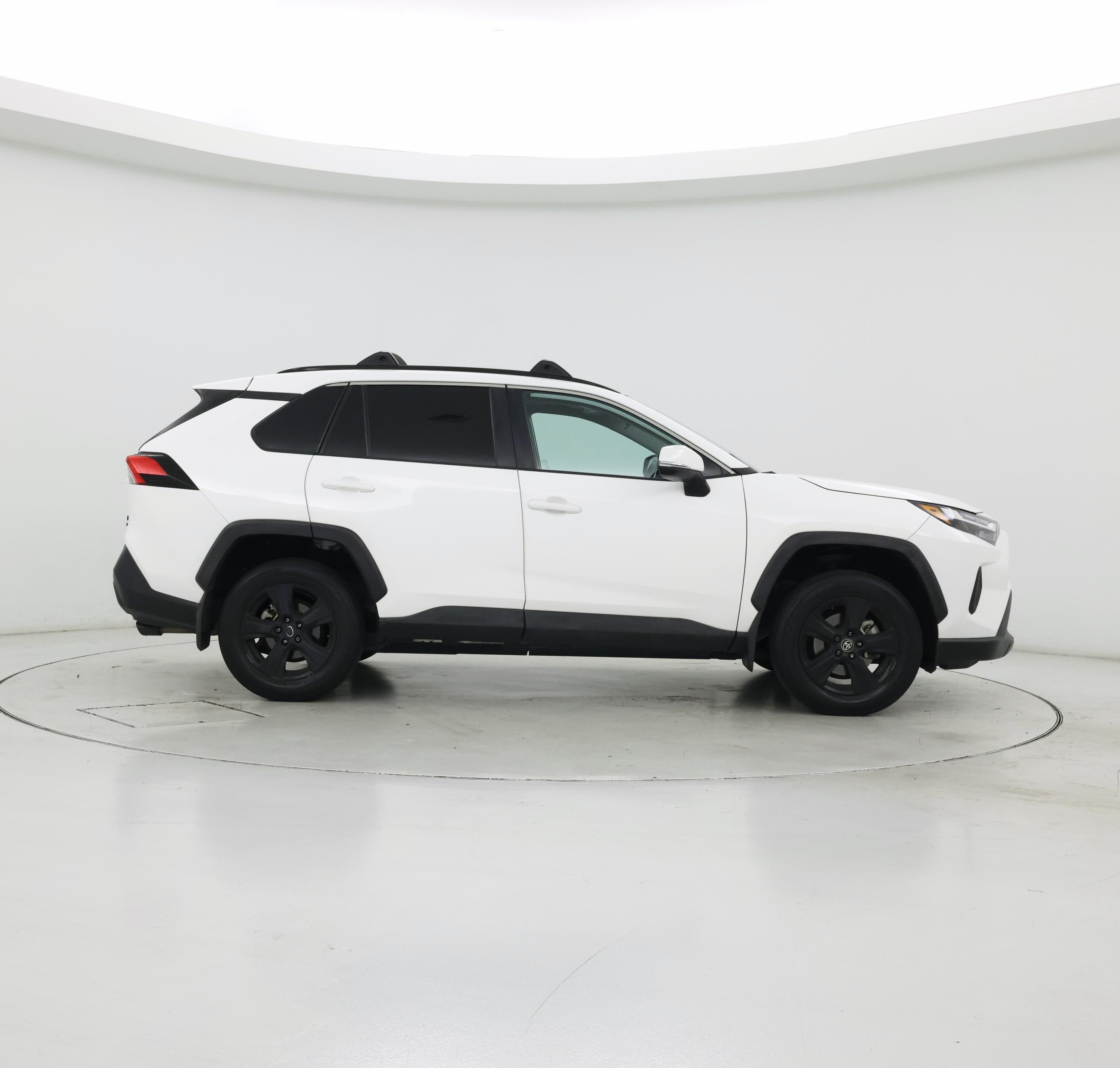 Thumbnail: 2022 Toyota RAV4 - 7