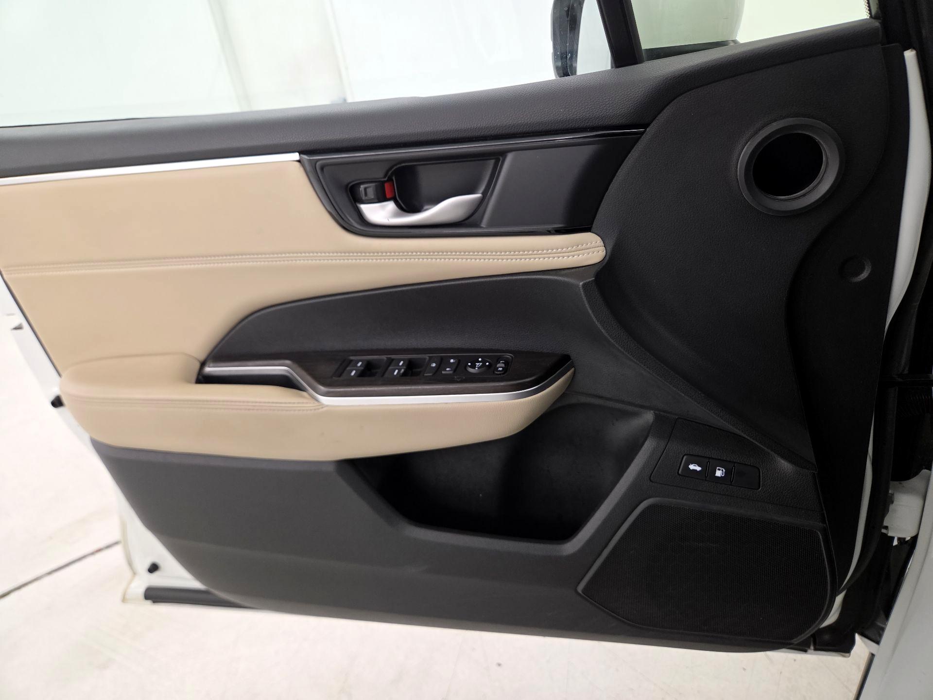 Thumbnail: 2020 Honda Clarity - 12