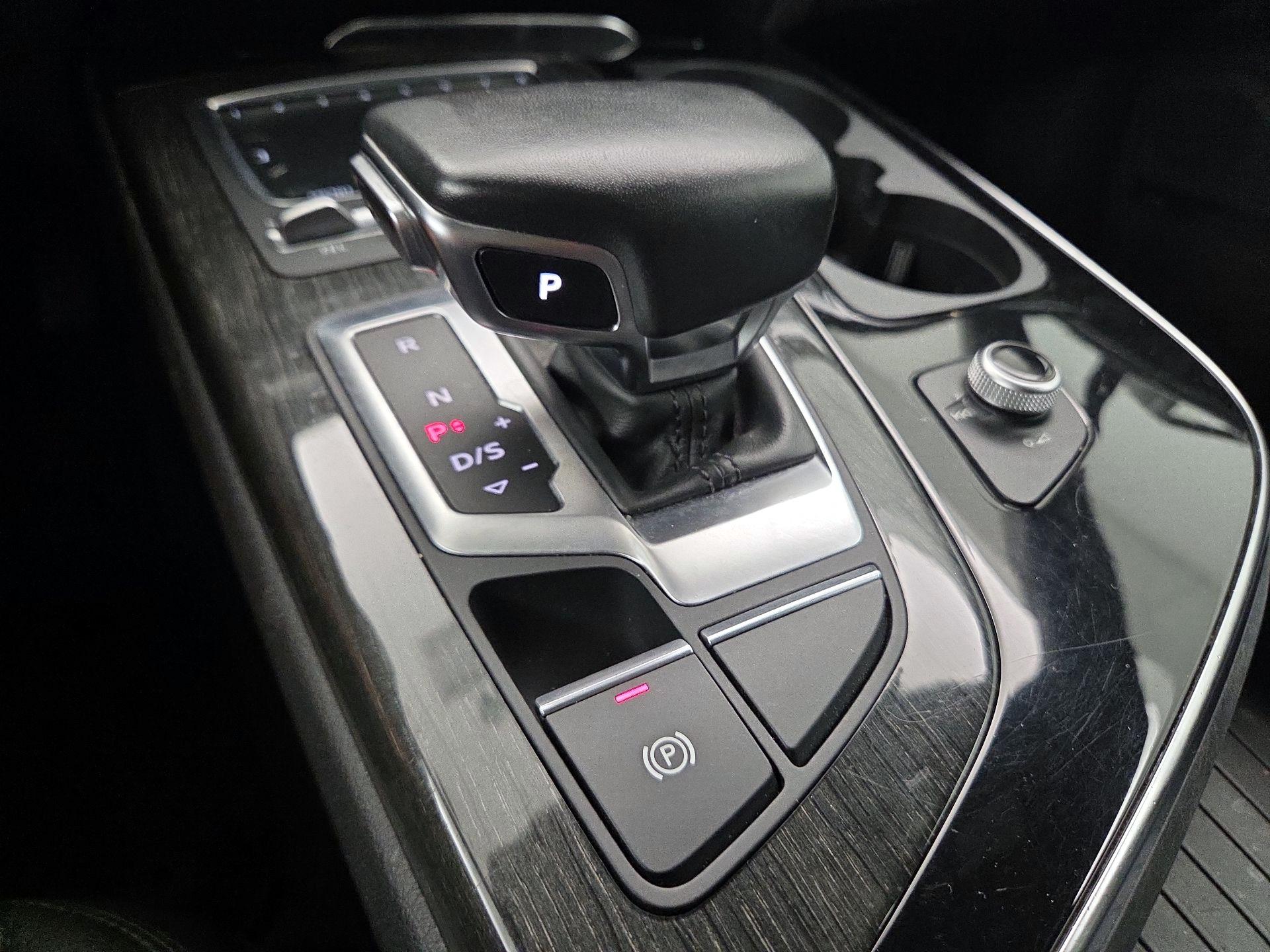Thumbnail: 2019 Audi Q7 - 18