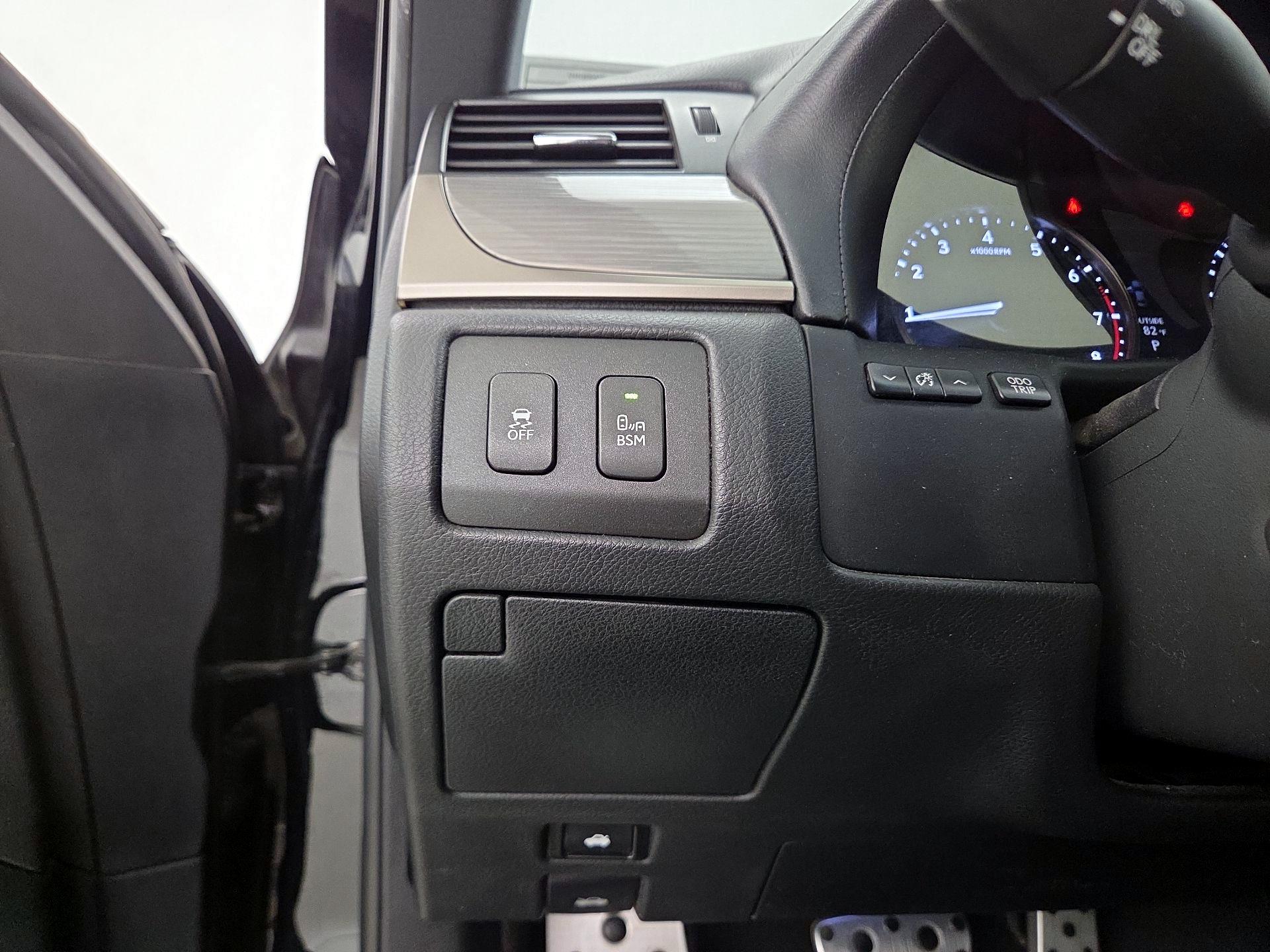 Thumbnail: 2014 Lexus GS - 13