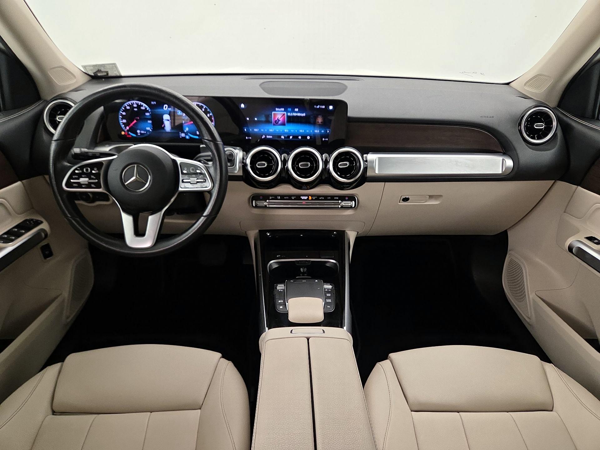 Thumbnail: 2022 Mercedes-Benz GLB - 9