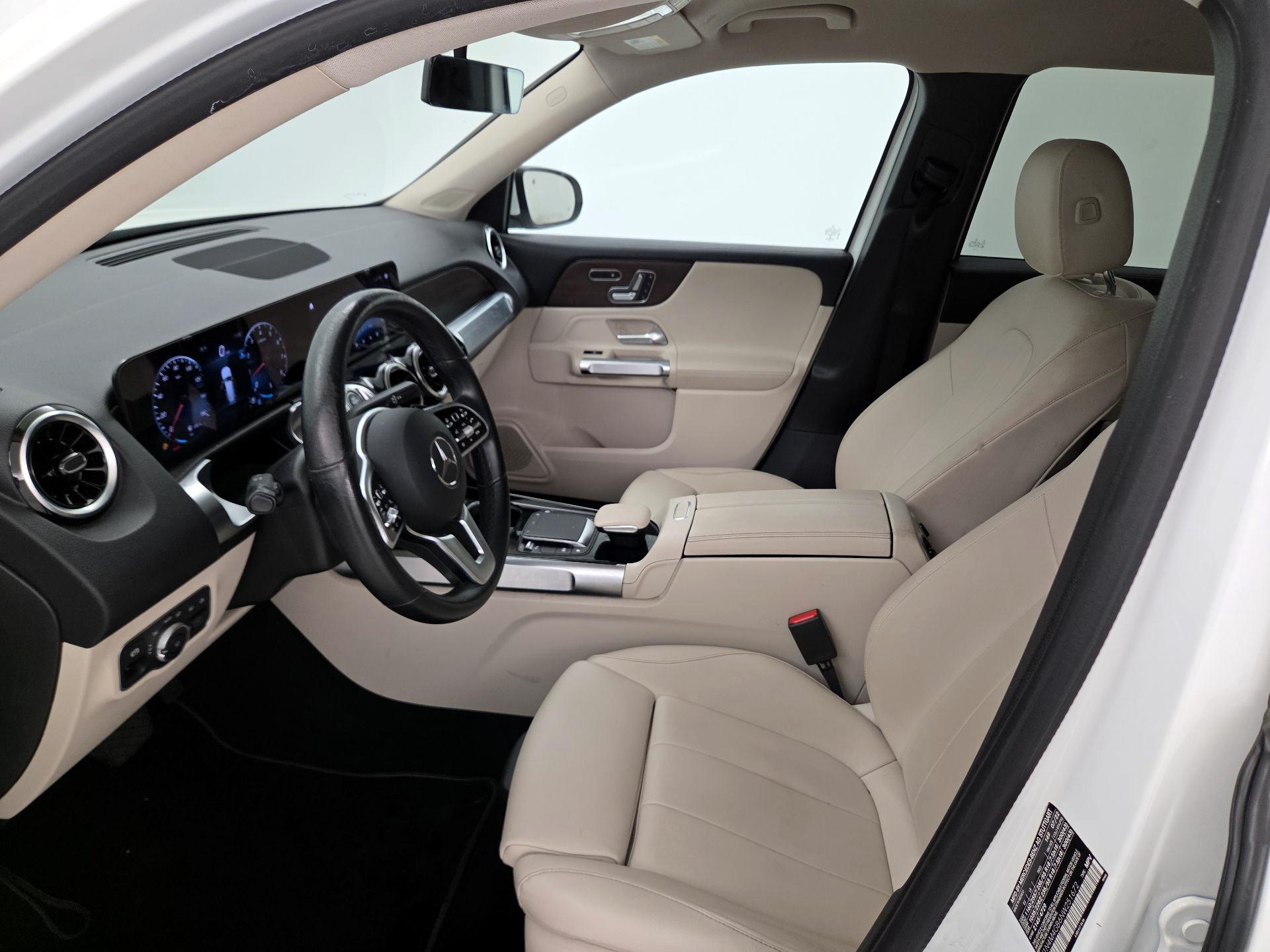 Thumbnail: 2022 Mercedes-Benz GLB - 11