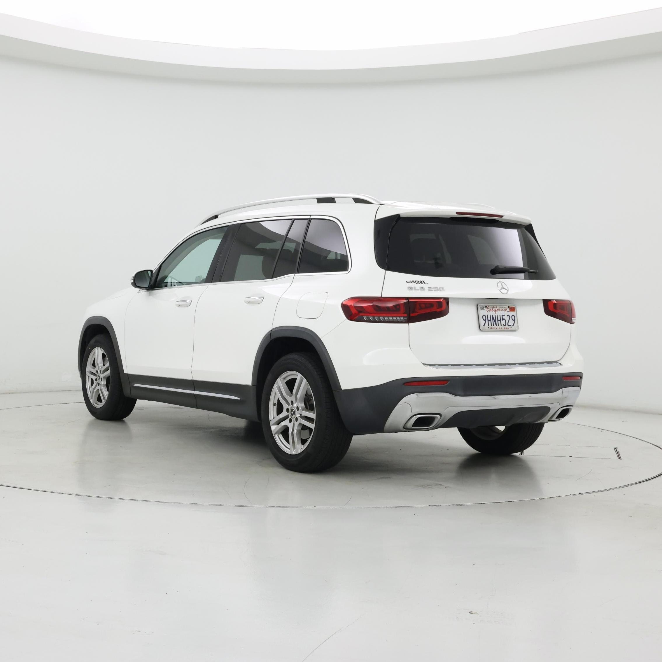 Thumbnail: 2022 Mercedes-Benz GLB - 2