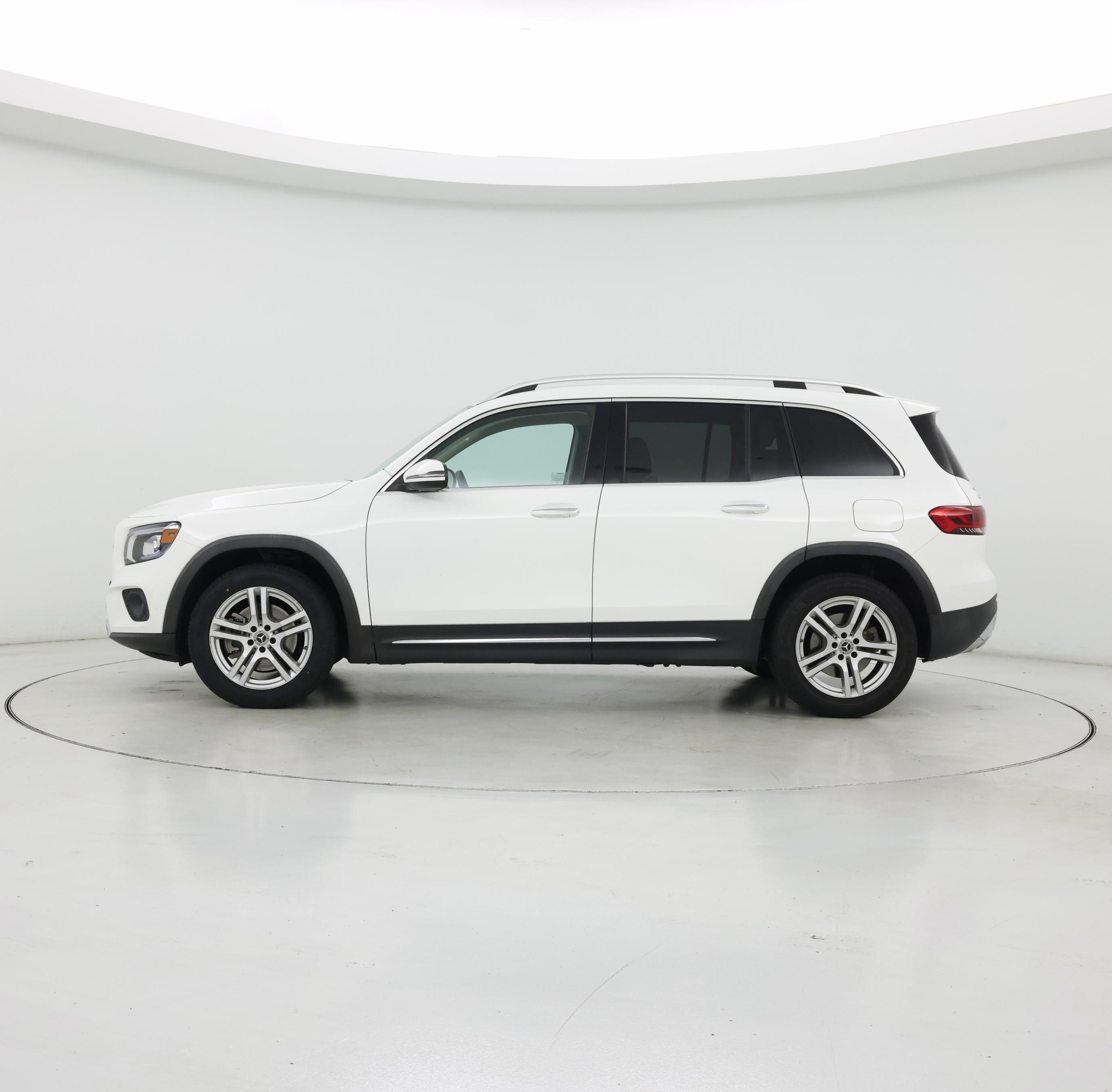 Thumbnail: 2022 Mercedes-Benz GLB - 3