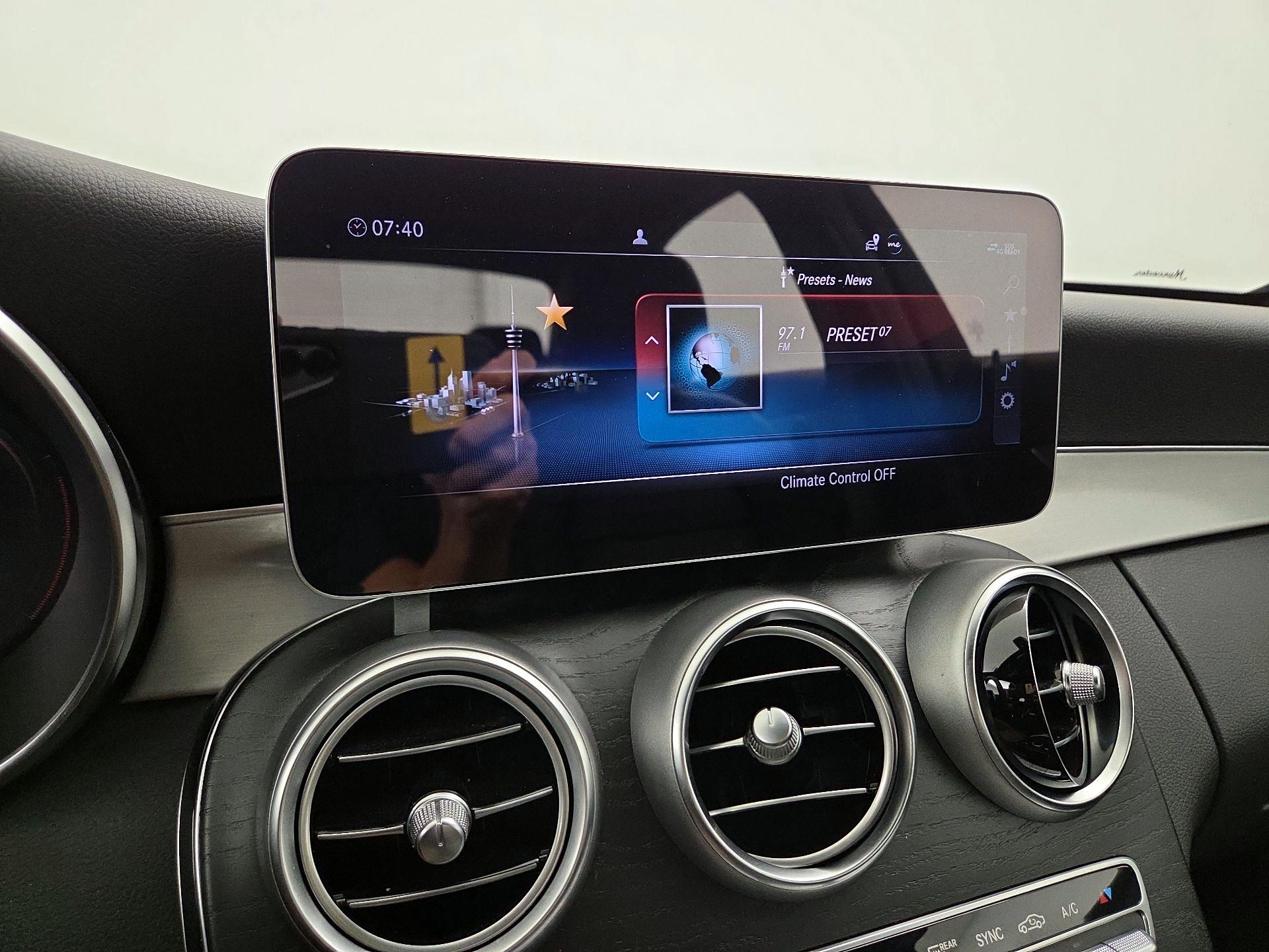 Thumbnail: 2021 Mercedes-Benz C-Class - 15