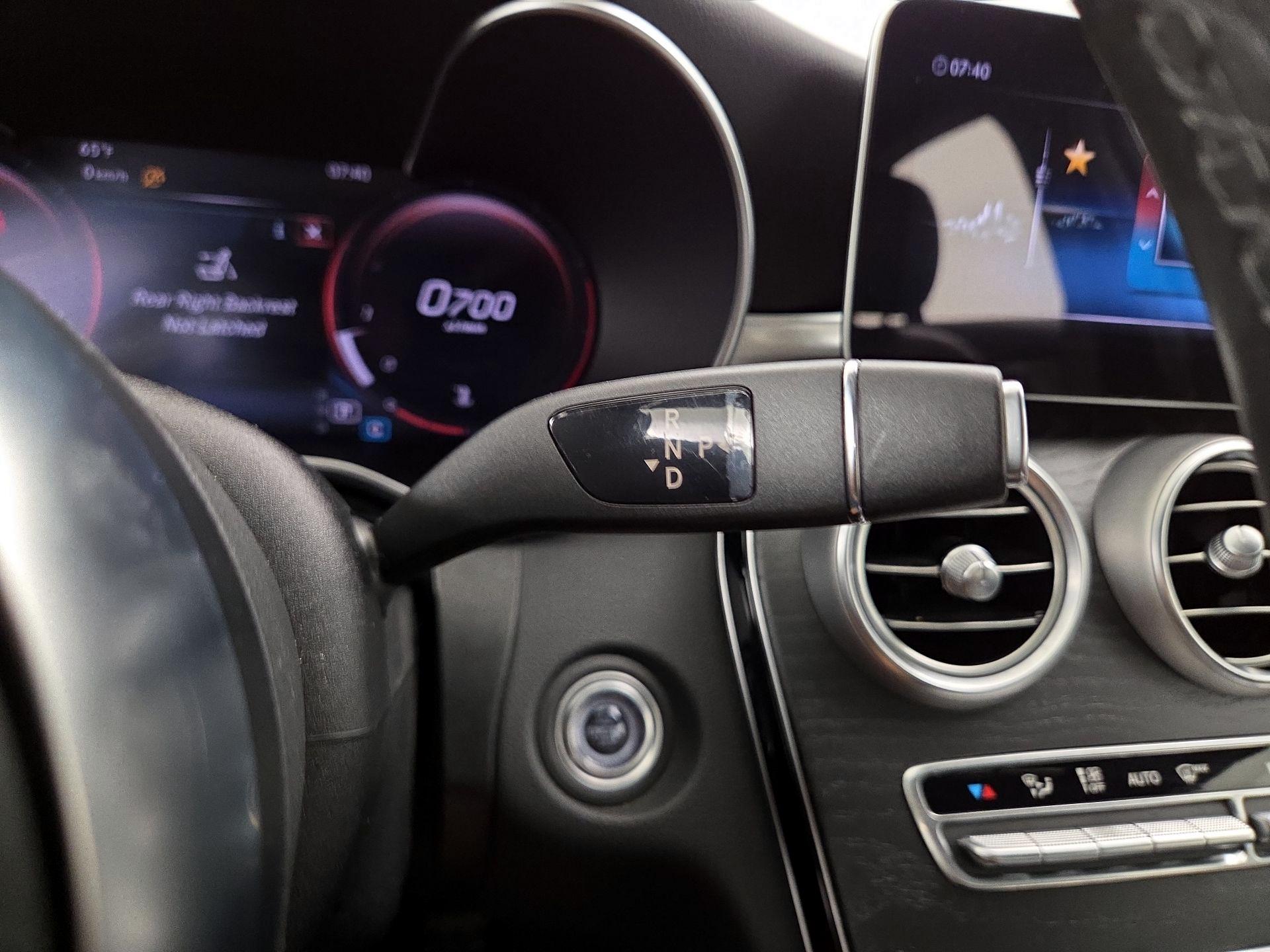 Thumbnail: 2021 Mercedes-Benz C-Class - 17