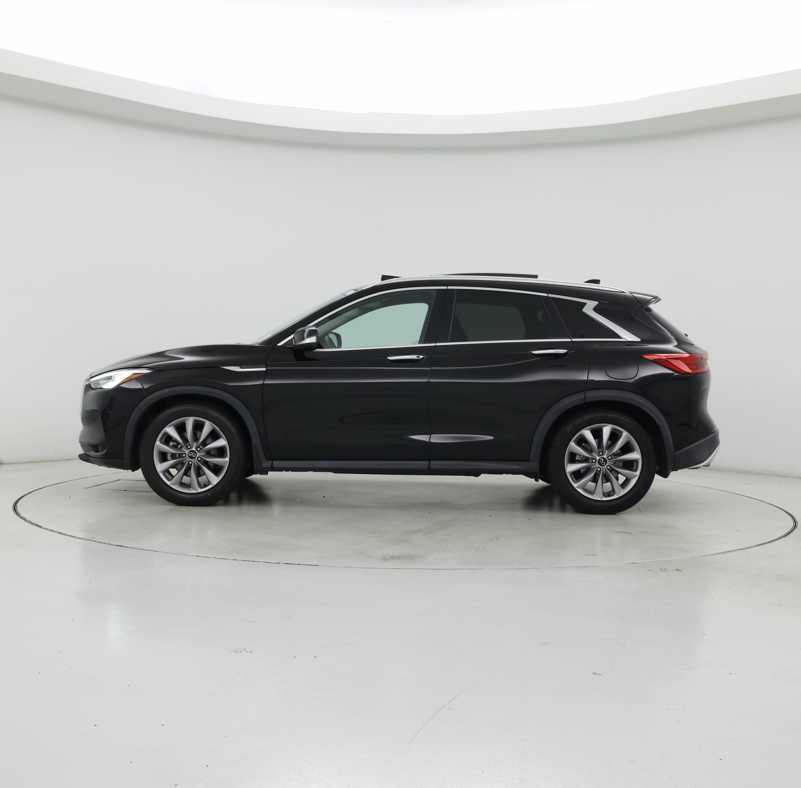 Thumbnail: 2020 INFINITI QX50 - 3