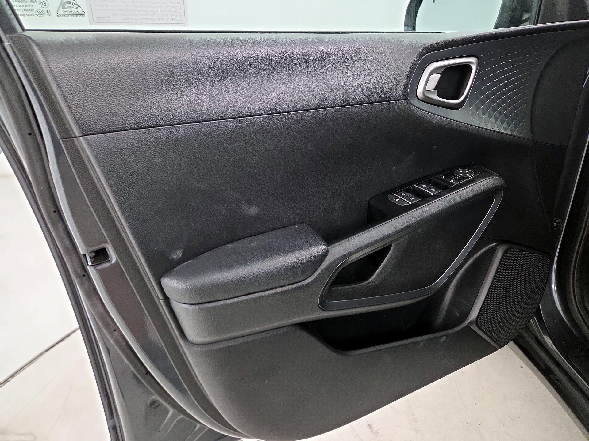 Thumbnail: 2020 Kia Soul - 12