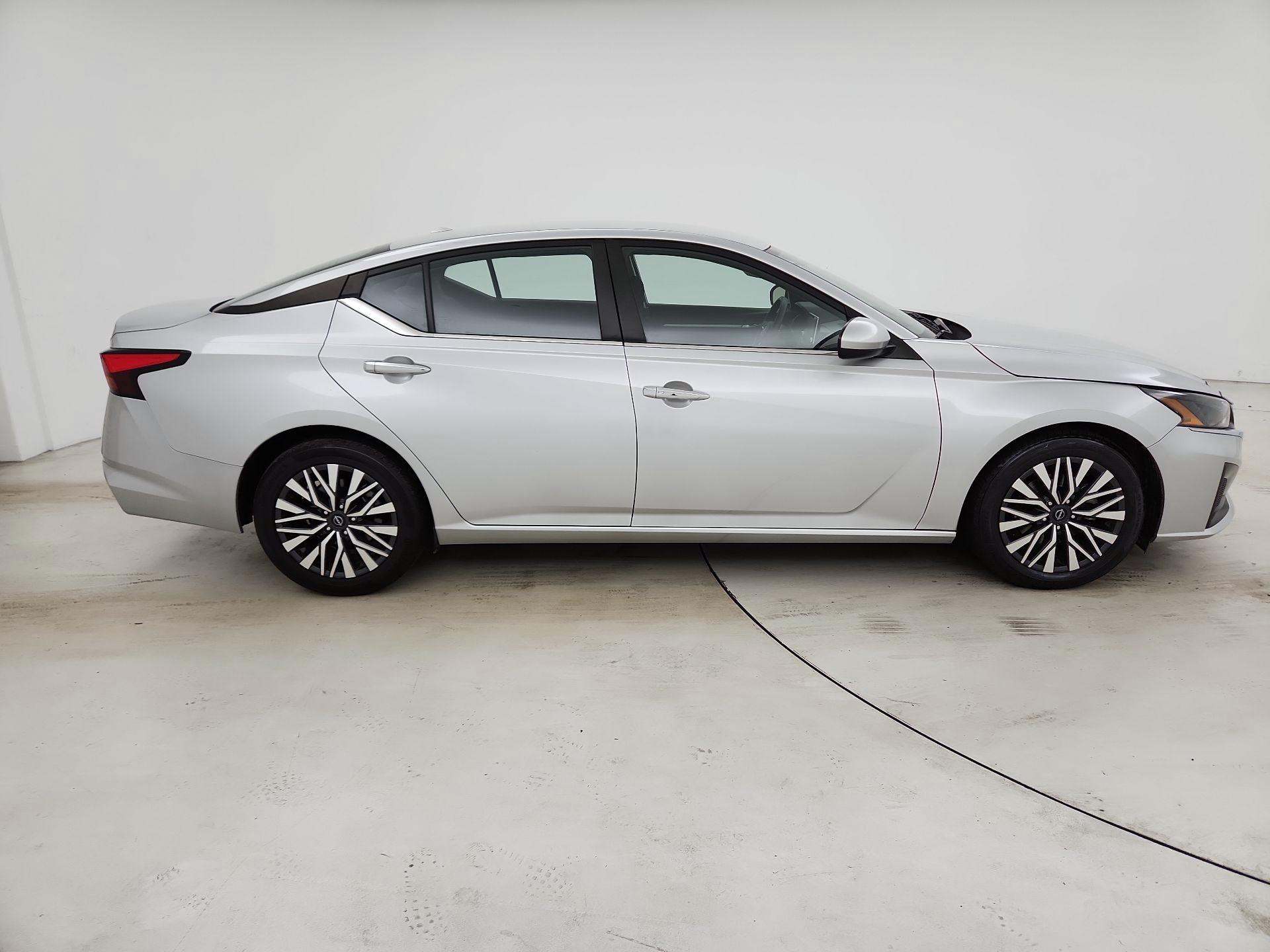 Thumbnail: 2023 Nissan Altima - 4