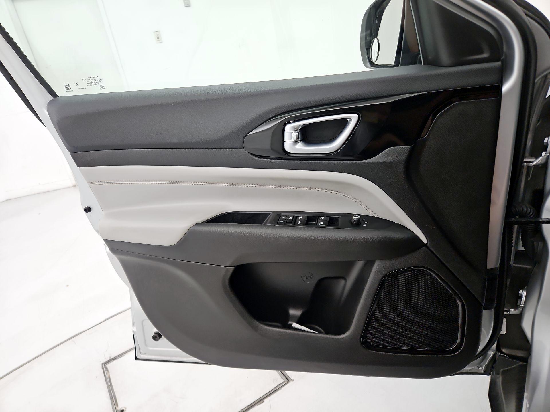 Thumbnail: 2025 Jeep Compass - 12