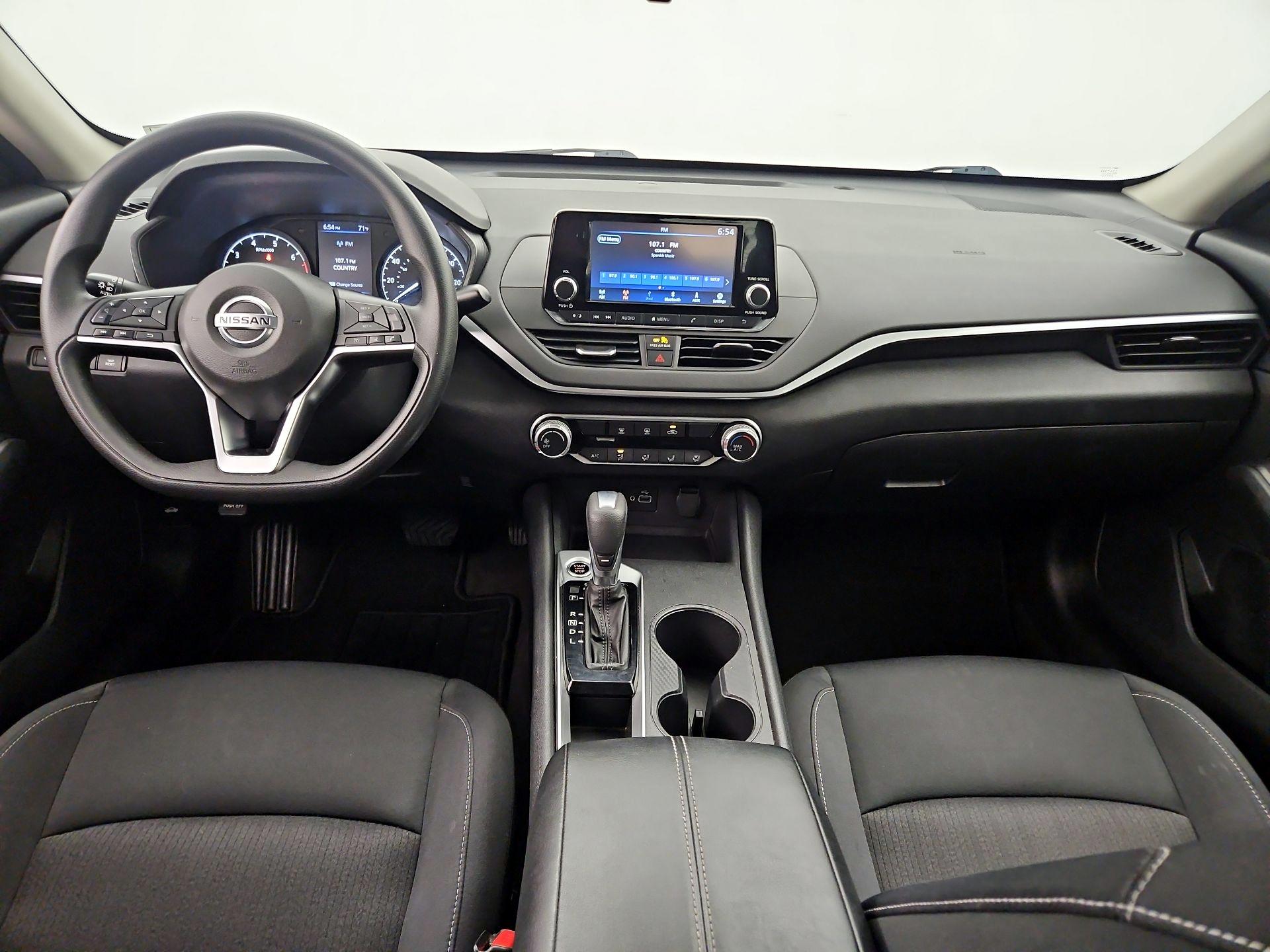Thumbnail: 2022 Nissan Altima - 9