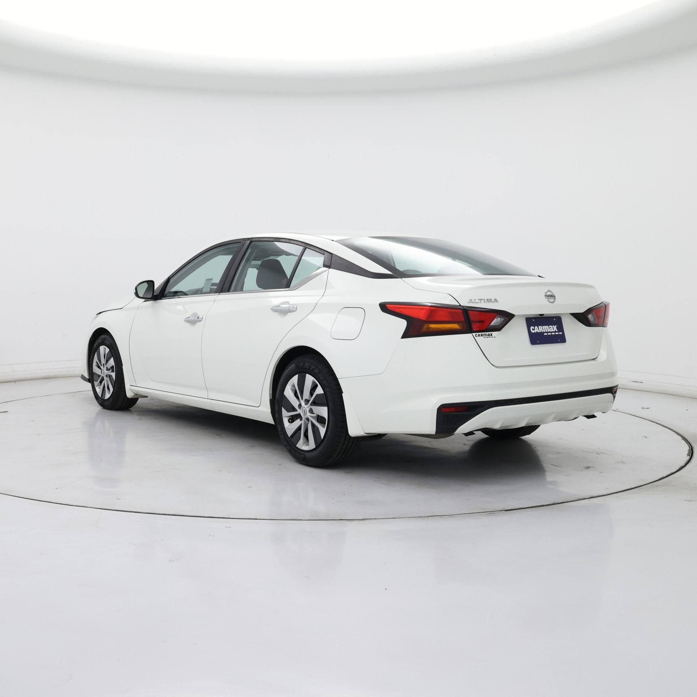 Thumbnail: 2022 Nissan Altima - 2