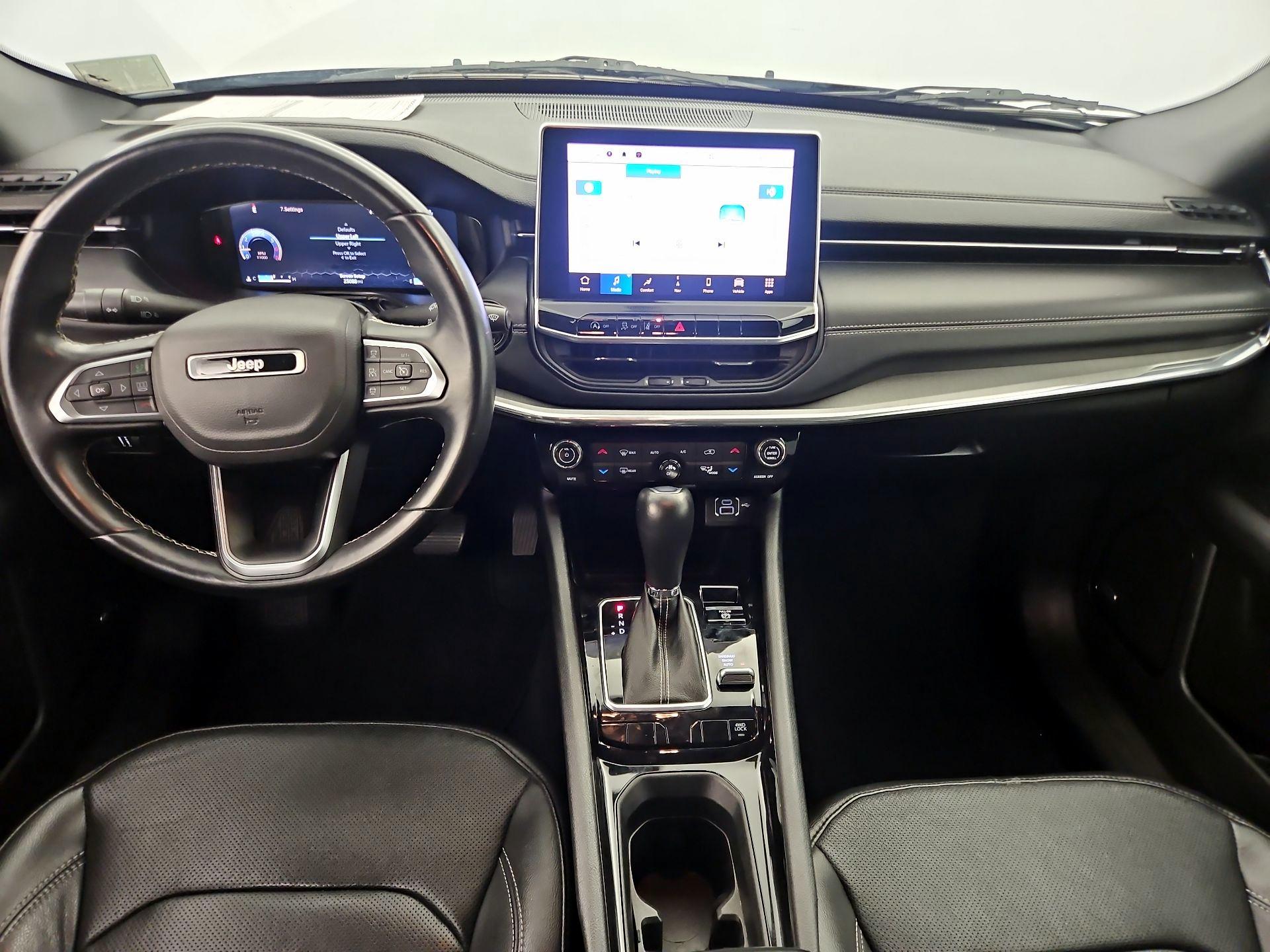 Thumbnail: 2022 Jeep Compass - 9