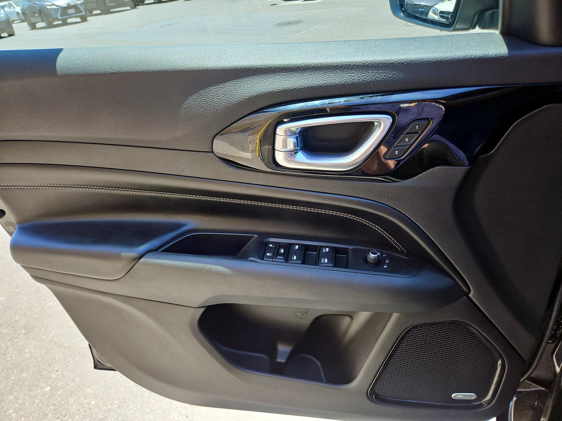 Thumbnail: 2022 Jeep Compass - 12