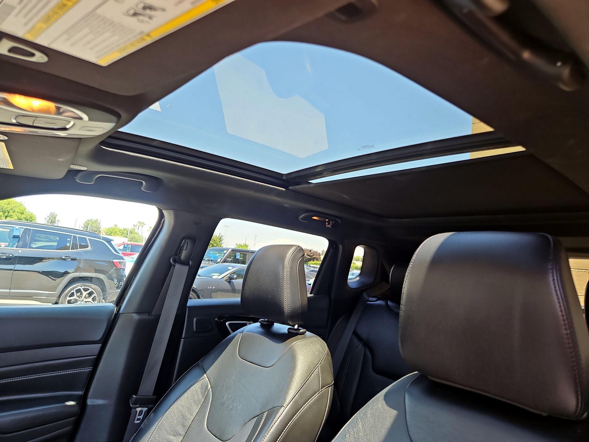 Thumbnail: 2022 Jeep Compass - 20