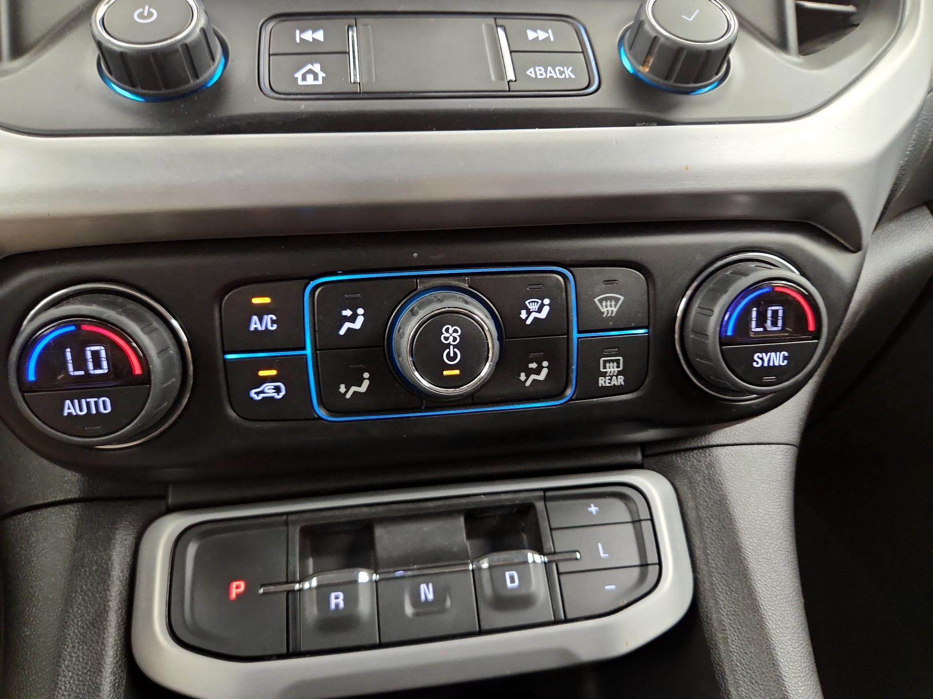 Thumbnail: 2023 GMC Acadia - 14