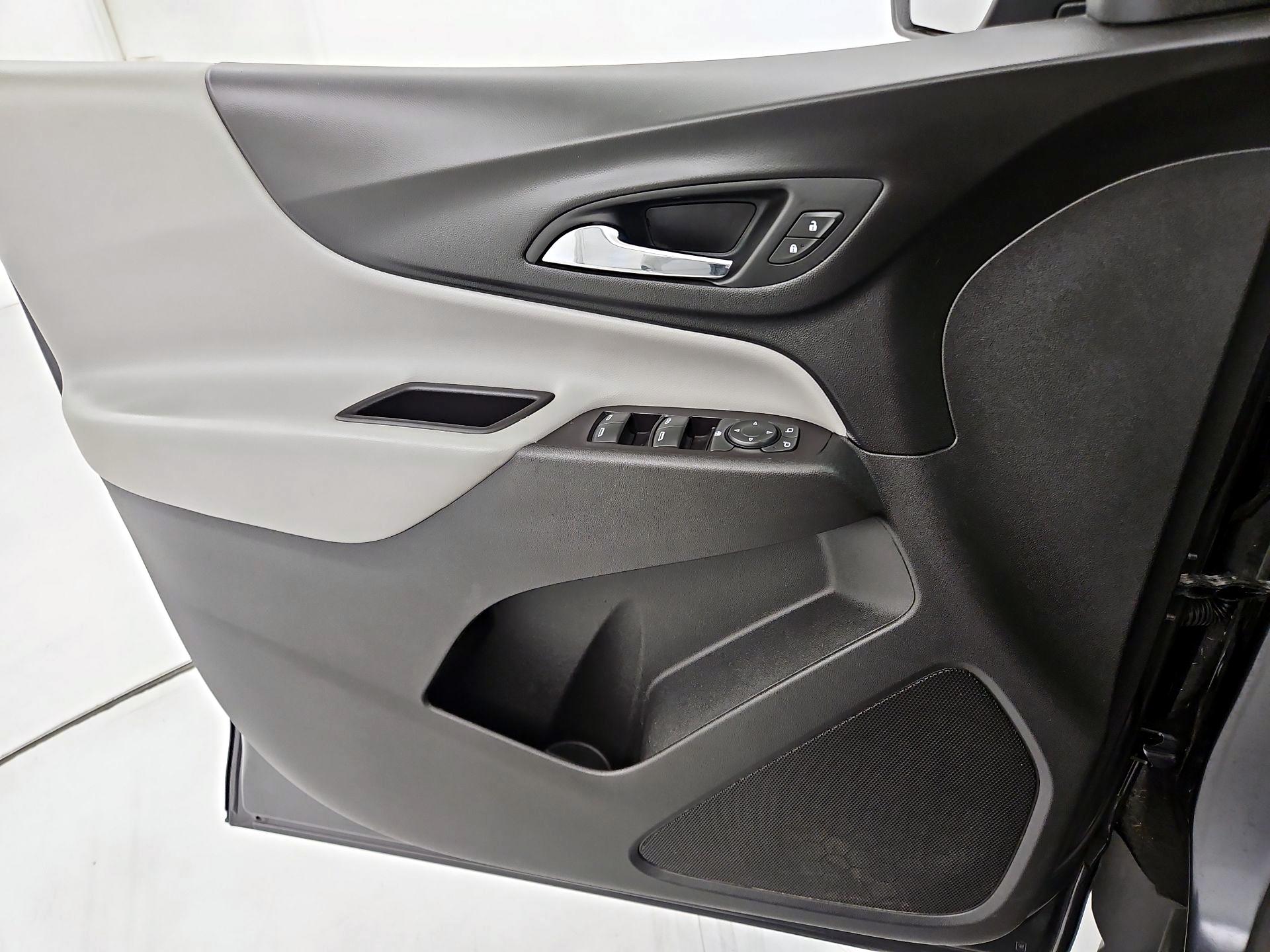 Thumbnail: 2022 Chevrolet Equinox - 12