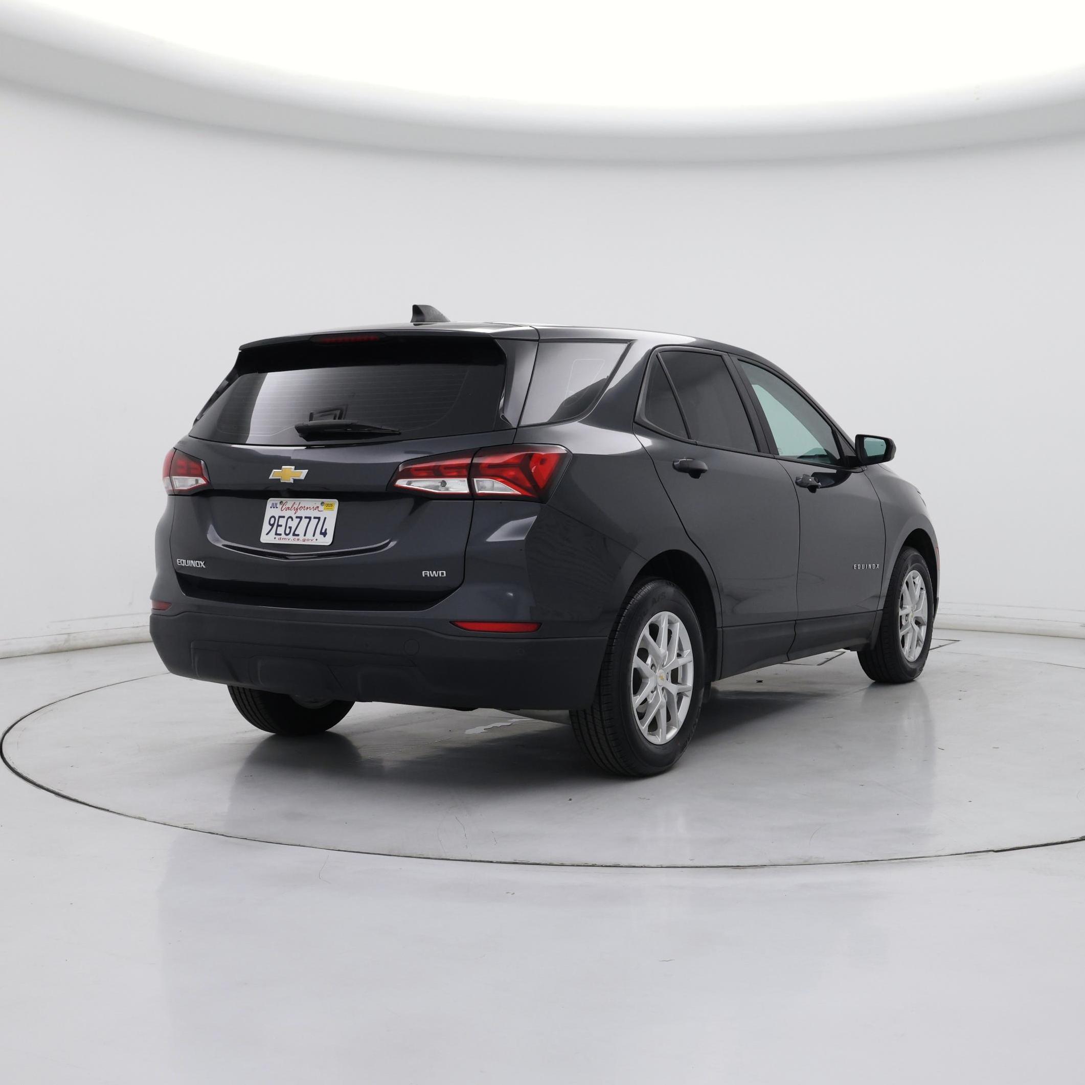 Thumbnail: 2022 Chevrolet Equinox - 8