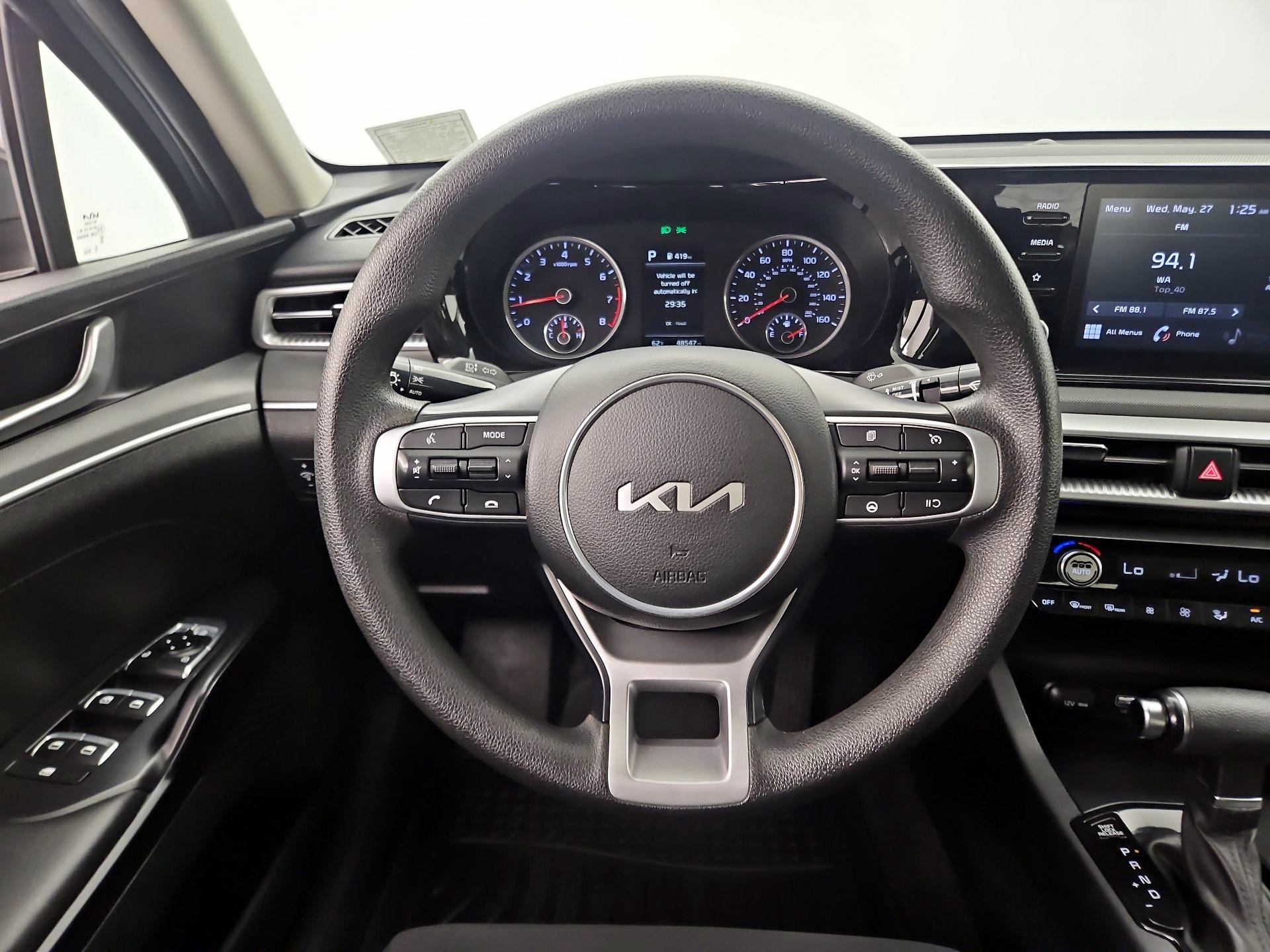 Thumbnail: 2023 Kia K5 - 10