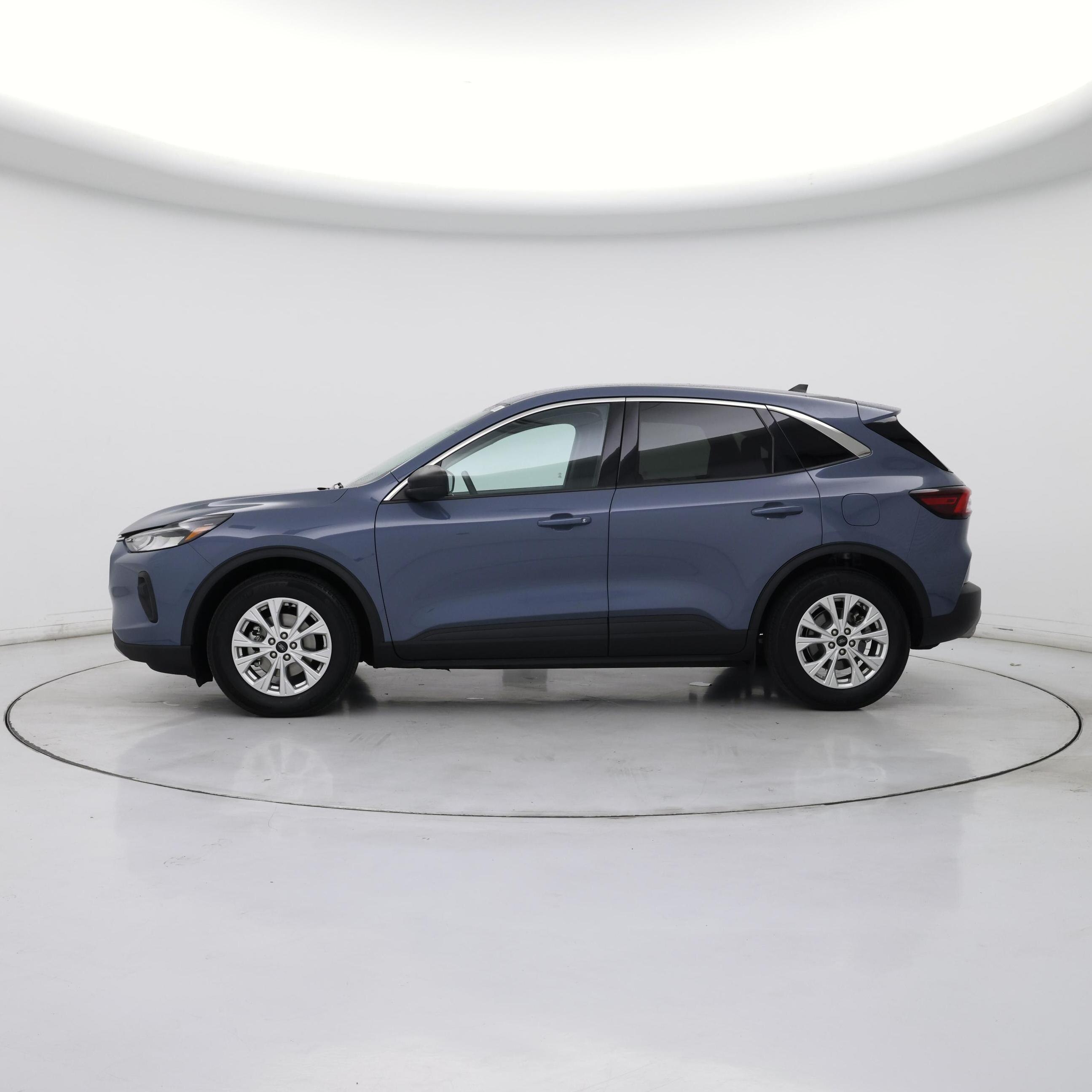 Thumbnail: 2024 Ford Escape - 3
