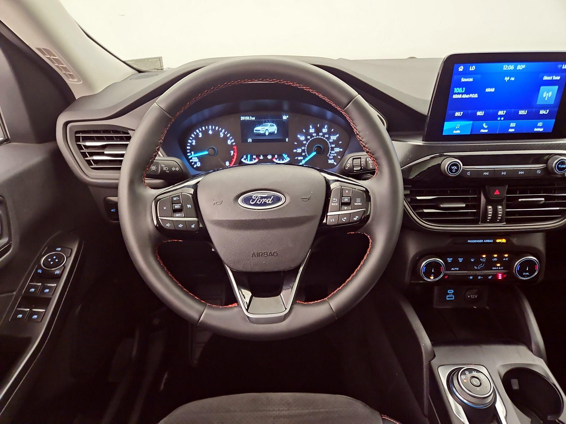 Thumbnail: 2022 Ford Escape - 10