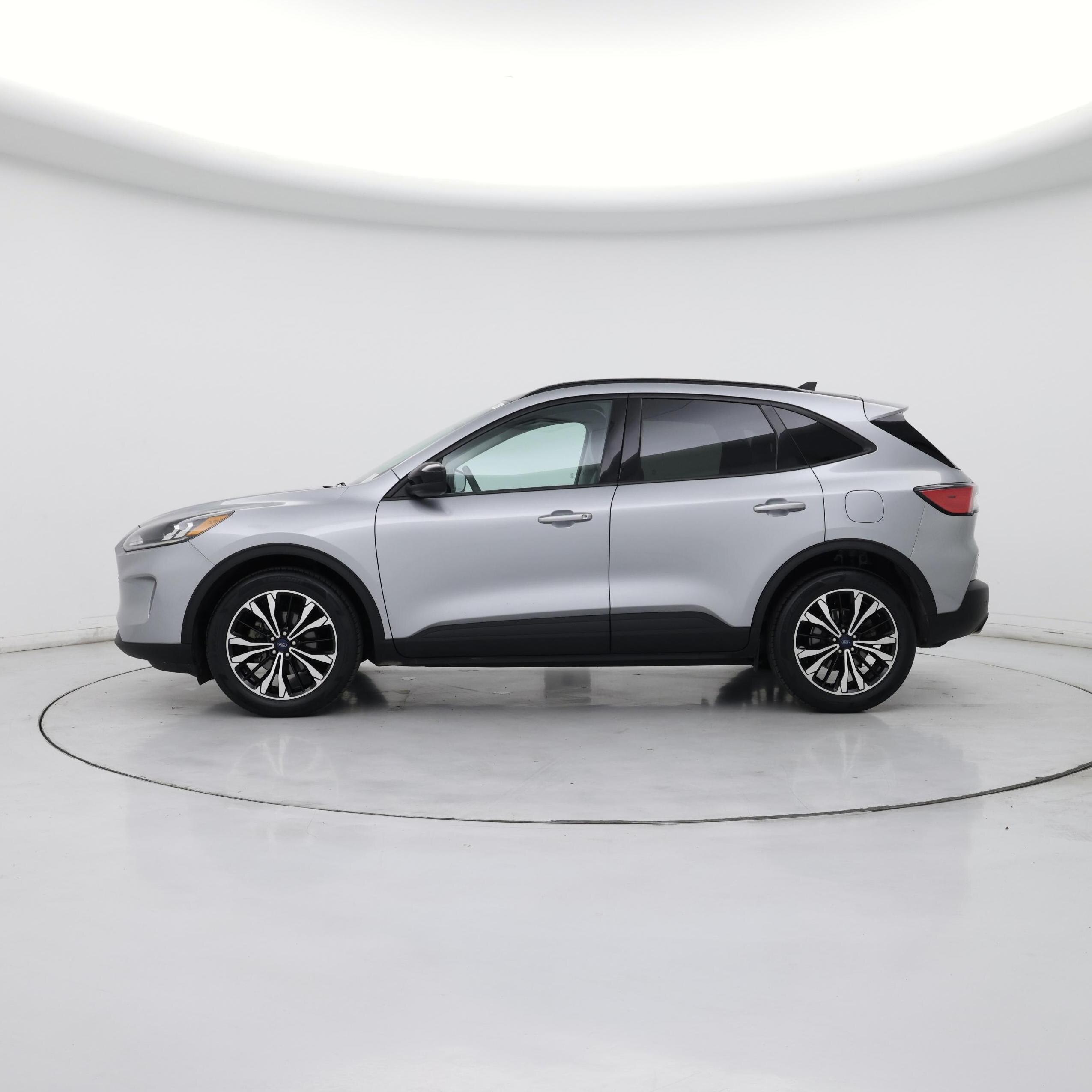 Thumbnail: 2022 Ford Escape - 3