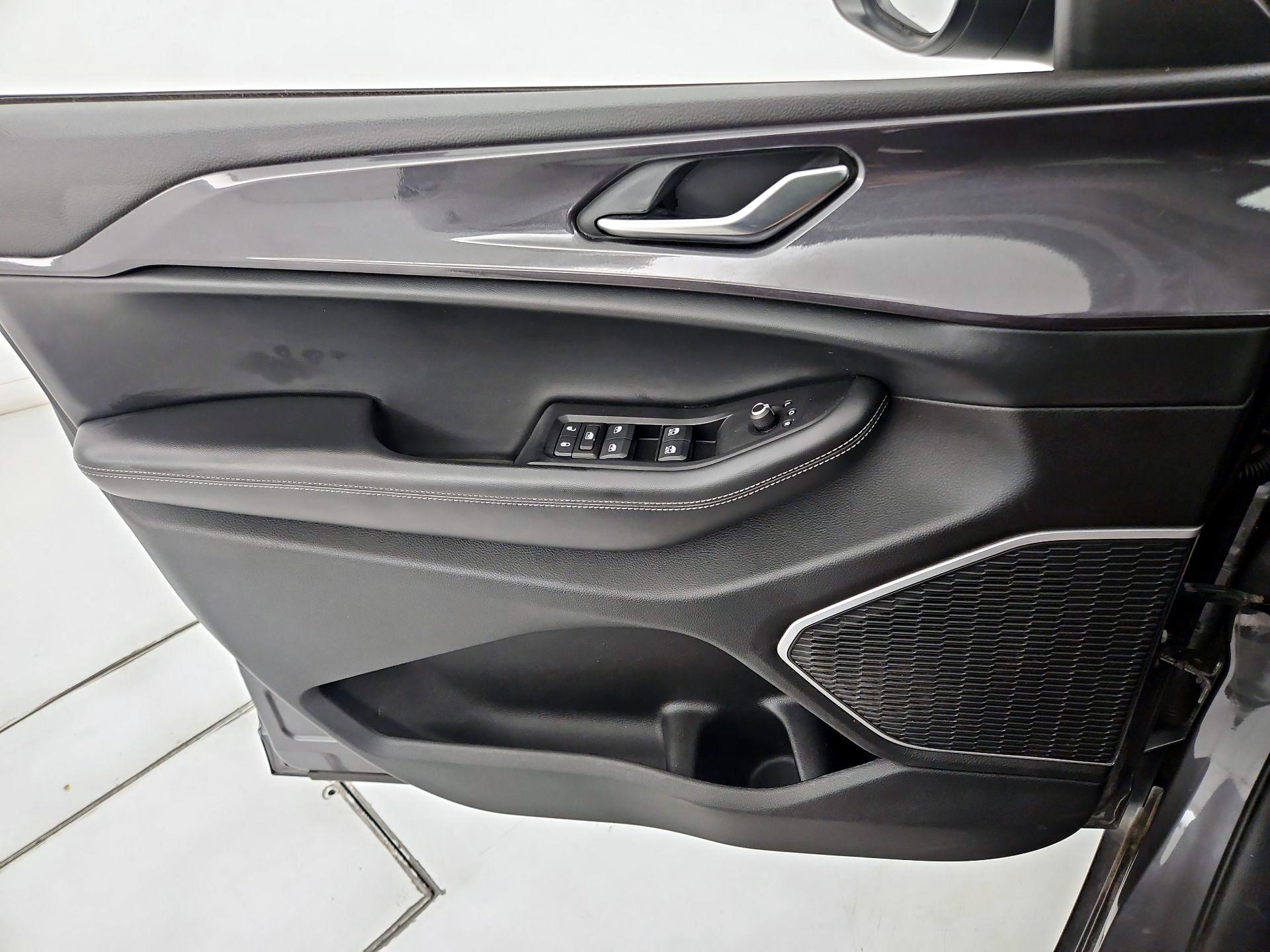 Thumbnail: 2021 Jeep Grand Cherokee L - 12