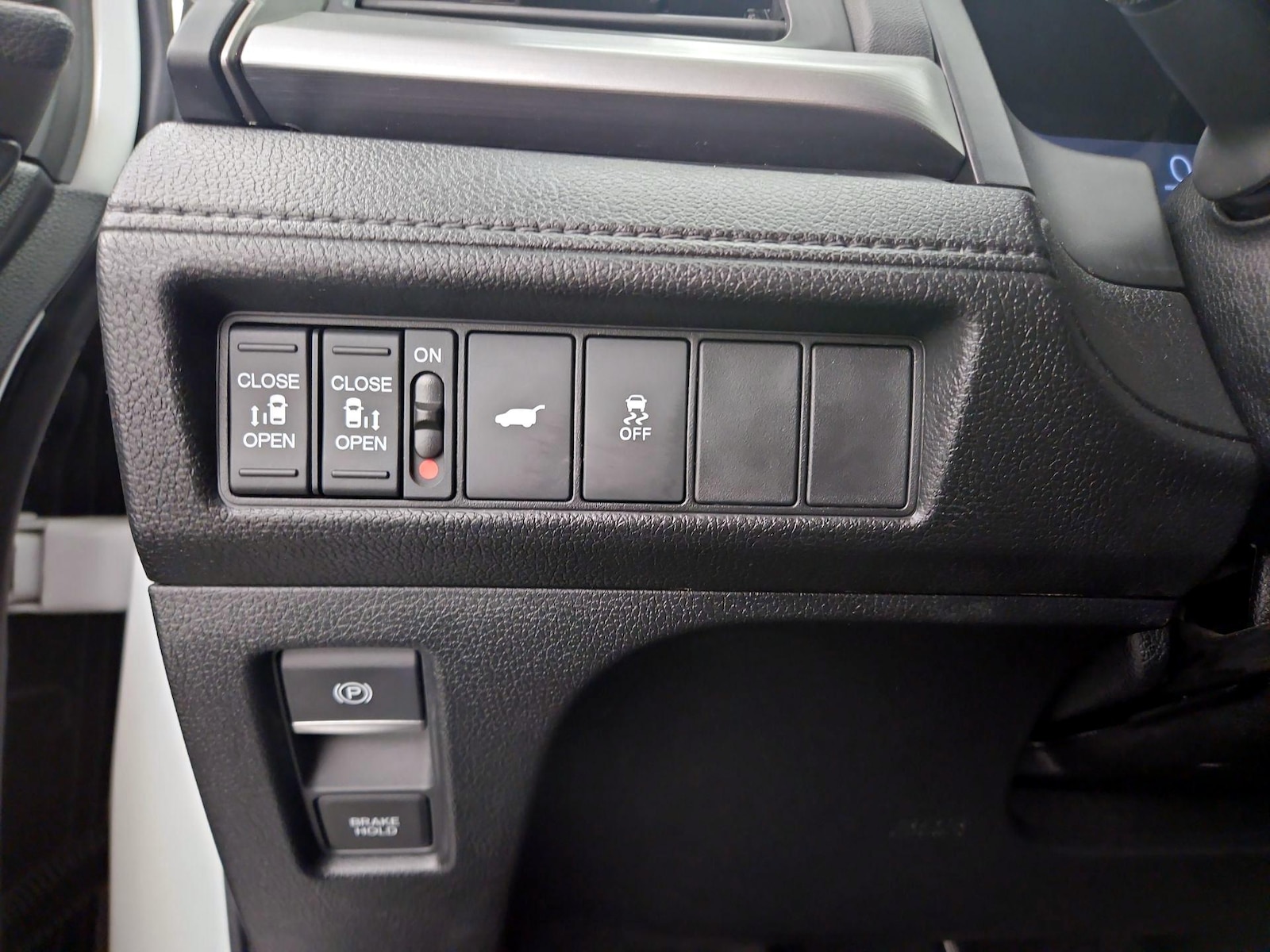 2025 Honda Odyssey EX-L - Photo 14