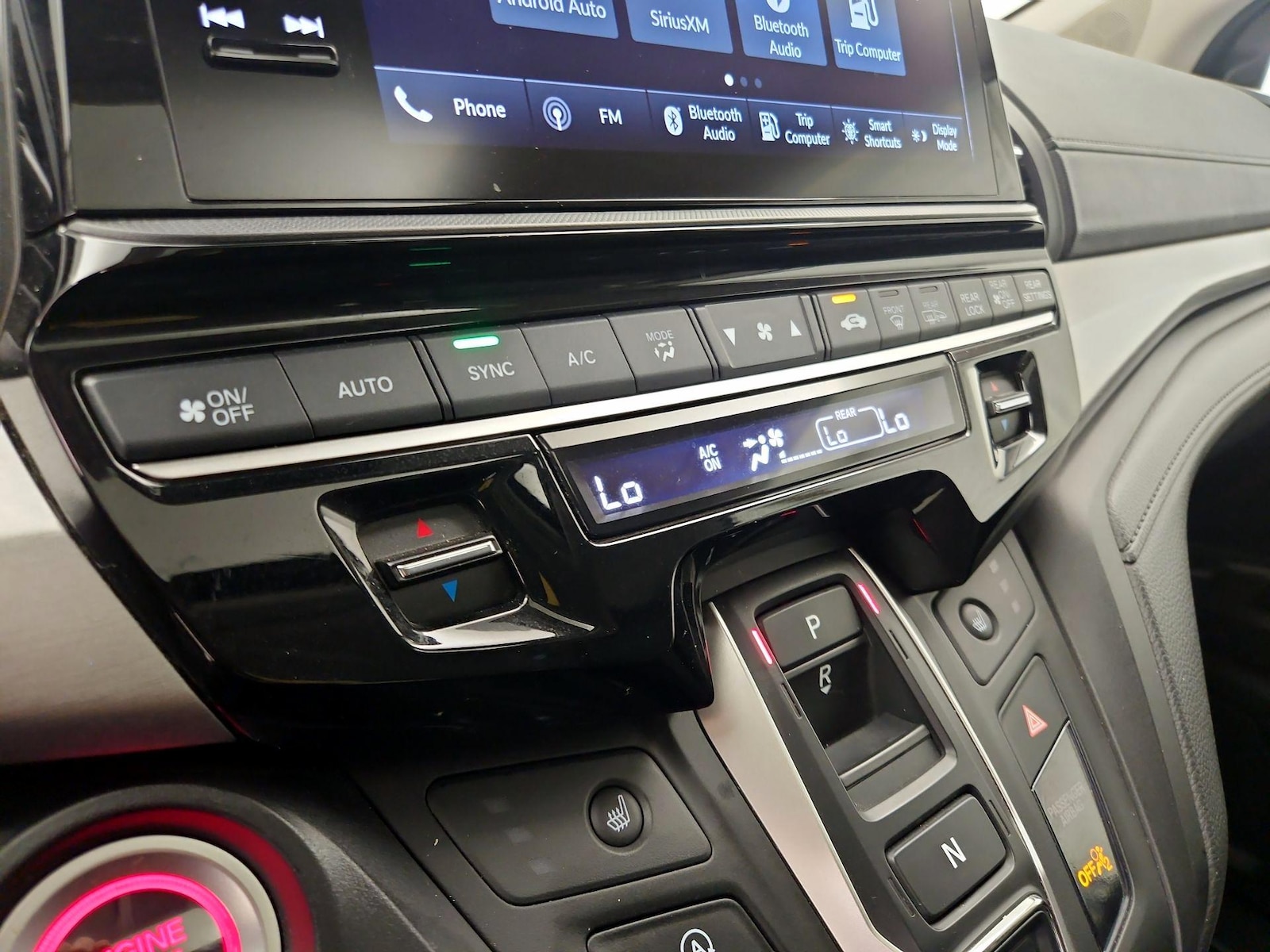 2025 Honda Odyssey EX-L - Photo 17
