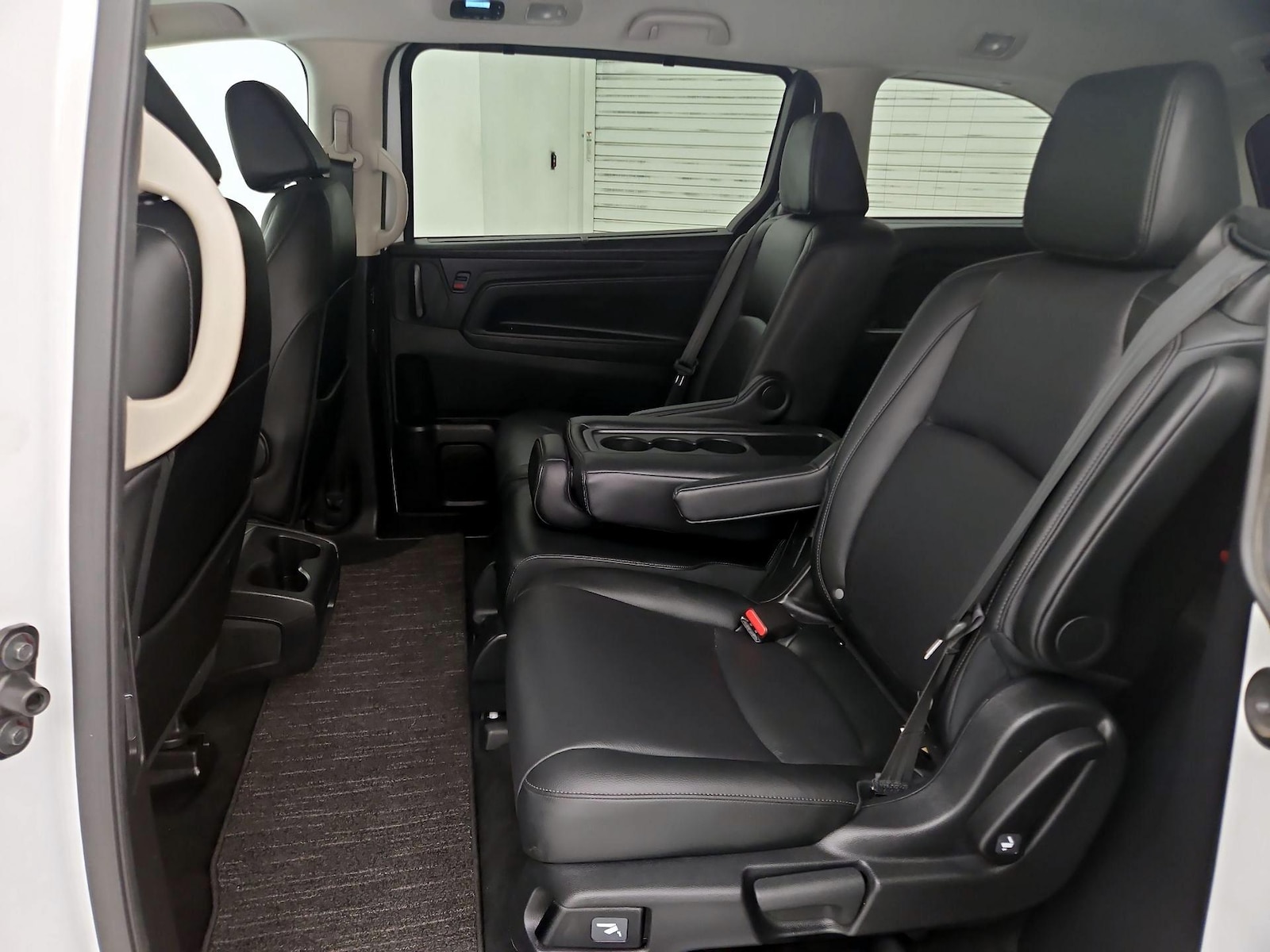 2025 Honda Odyssey EX-L - Photo 21