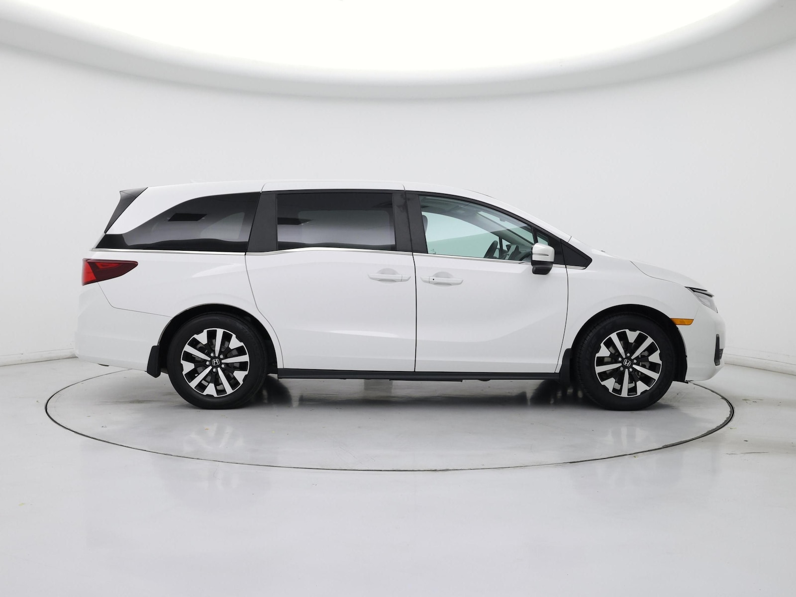 2025 Honda Odyssey EX-L - Photo 8