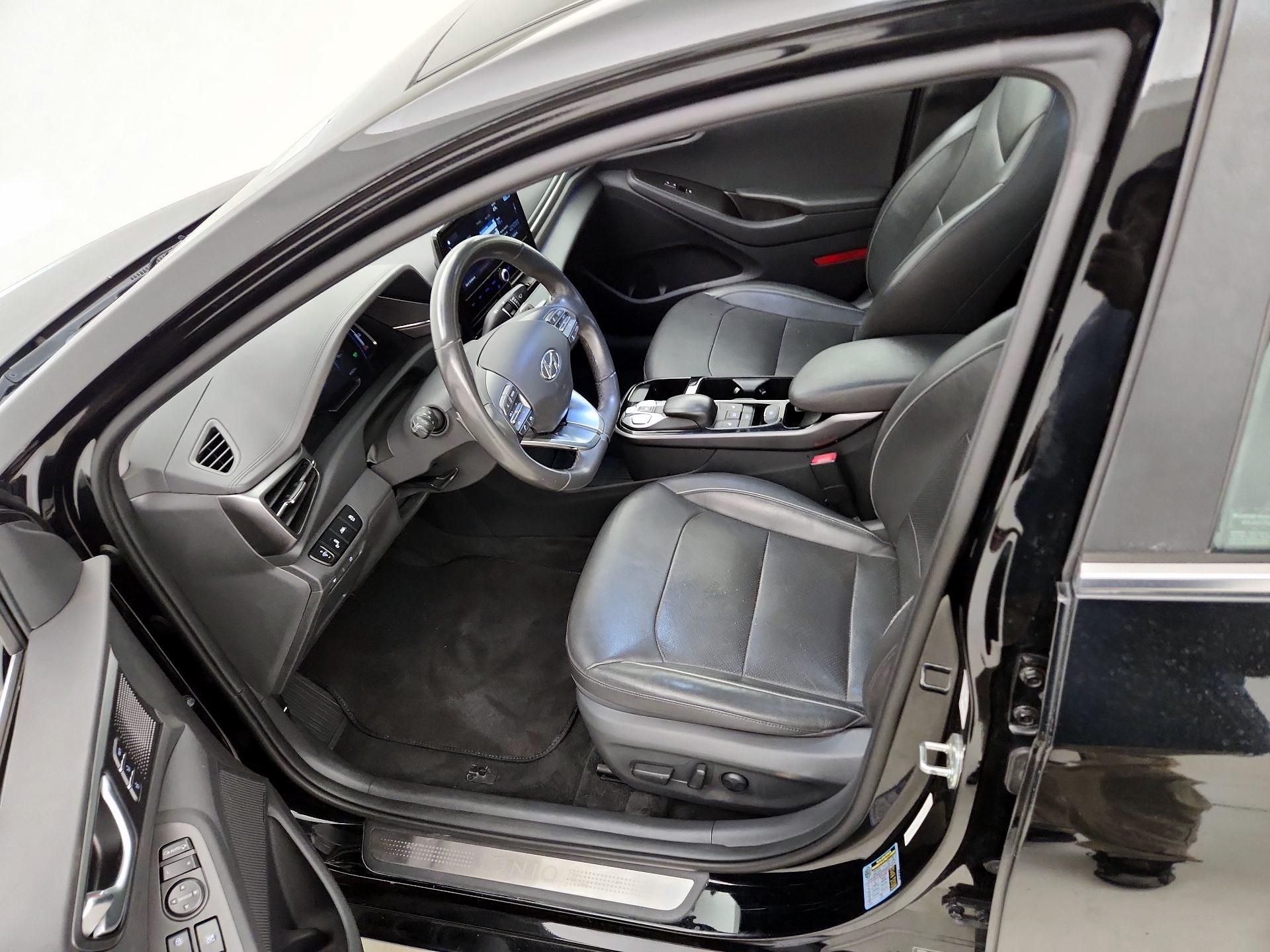 Thumbnail: 2020 Hyundai Ioniq - 11