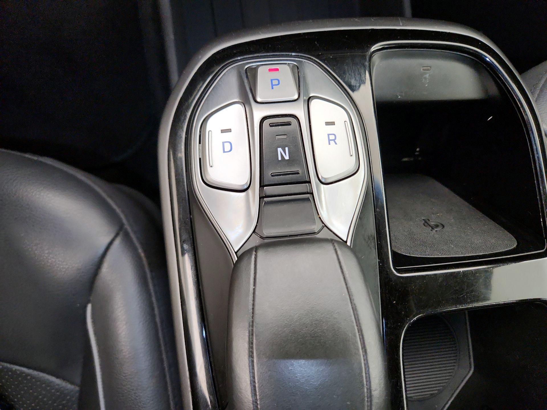 Thumbnail: 2020 Hyundai Ioniq - 18